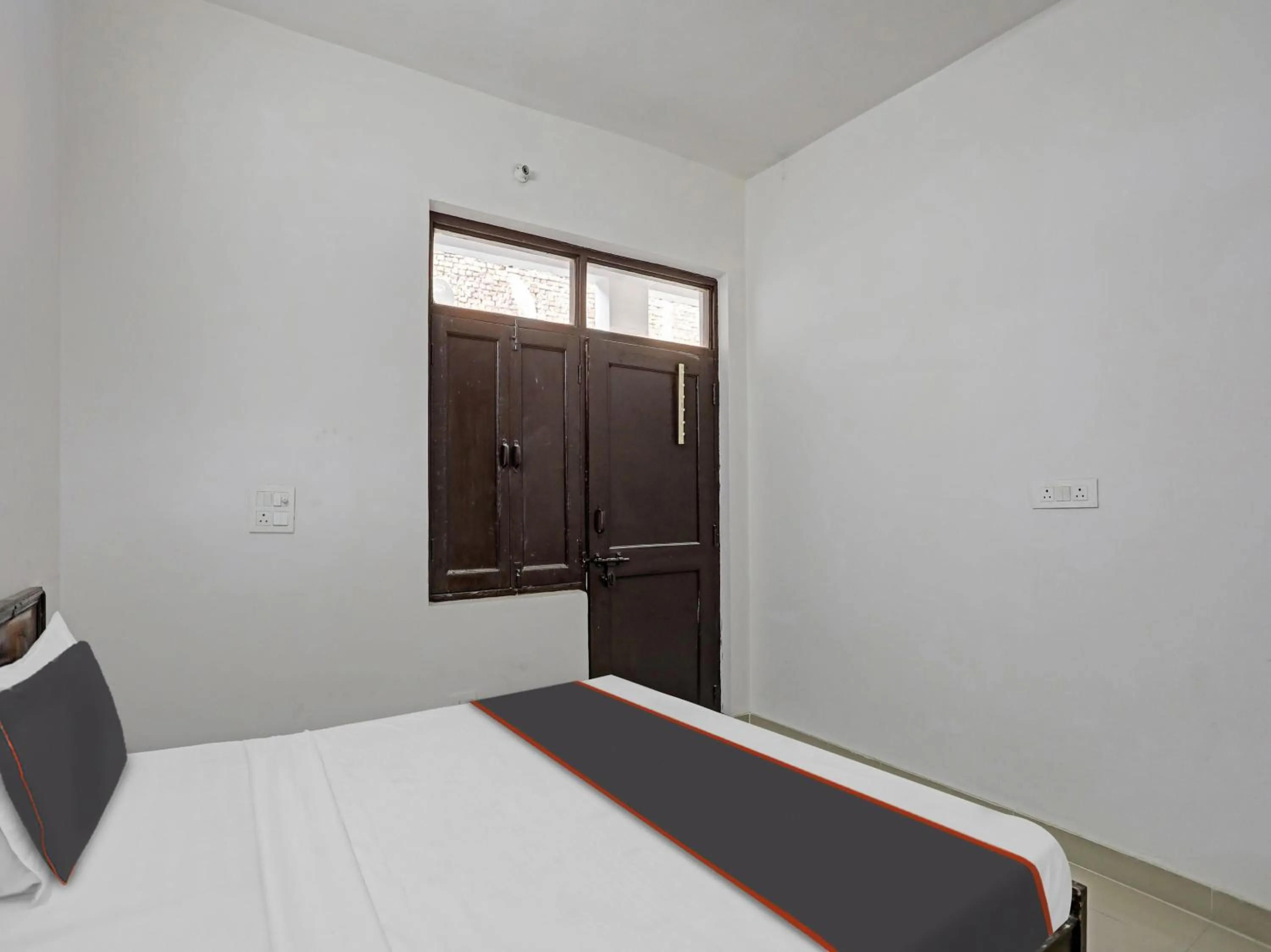 Bedroom, Bed in SPOT ON Mt White House