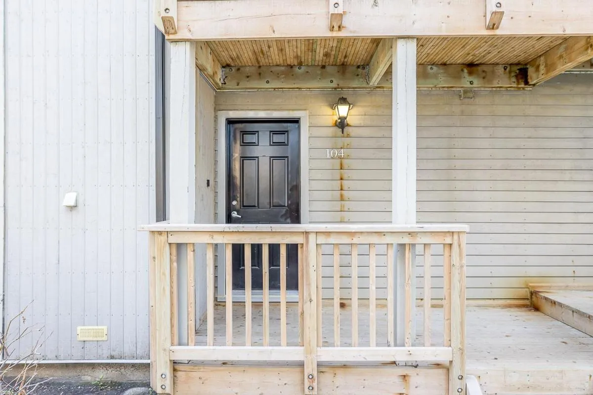 Slope-side Studio Bliss Ski-in Ski-out, Renovated At Blue, Hot Tub, Fast Wi-Fi