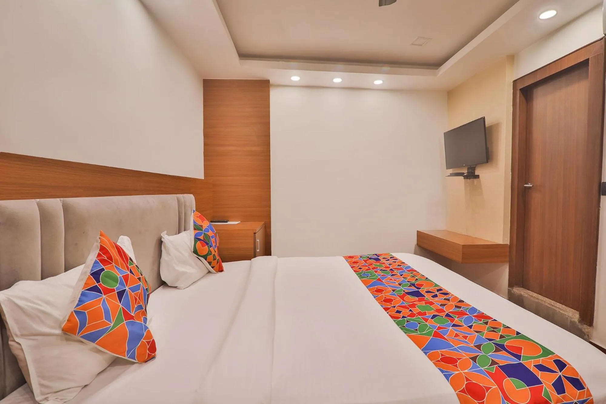 Bed in Via Shaurya Inn