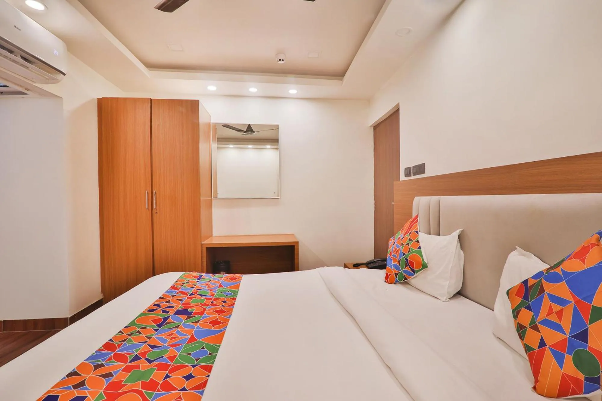 Bed in Via Shaurya Inn