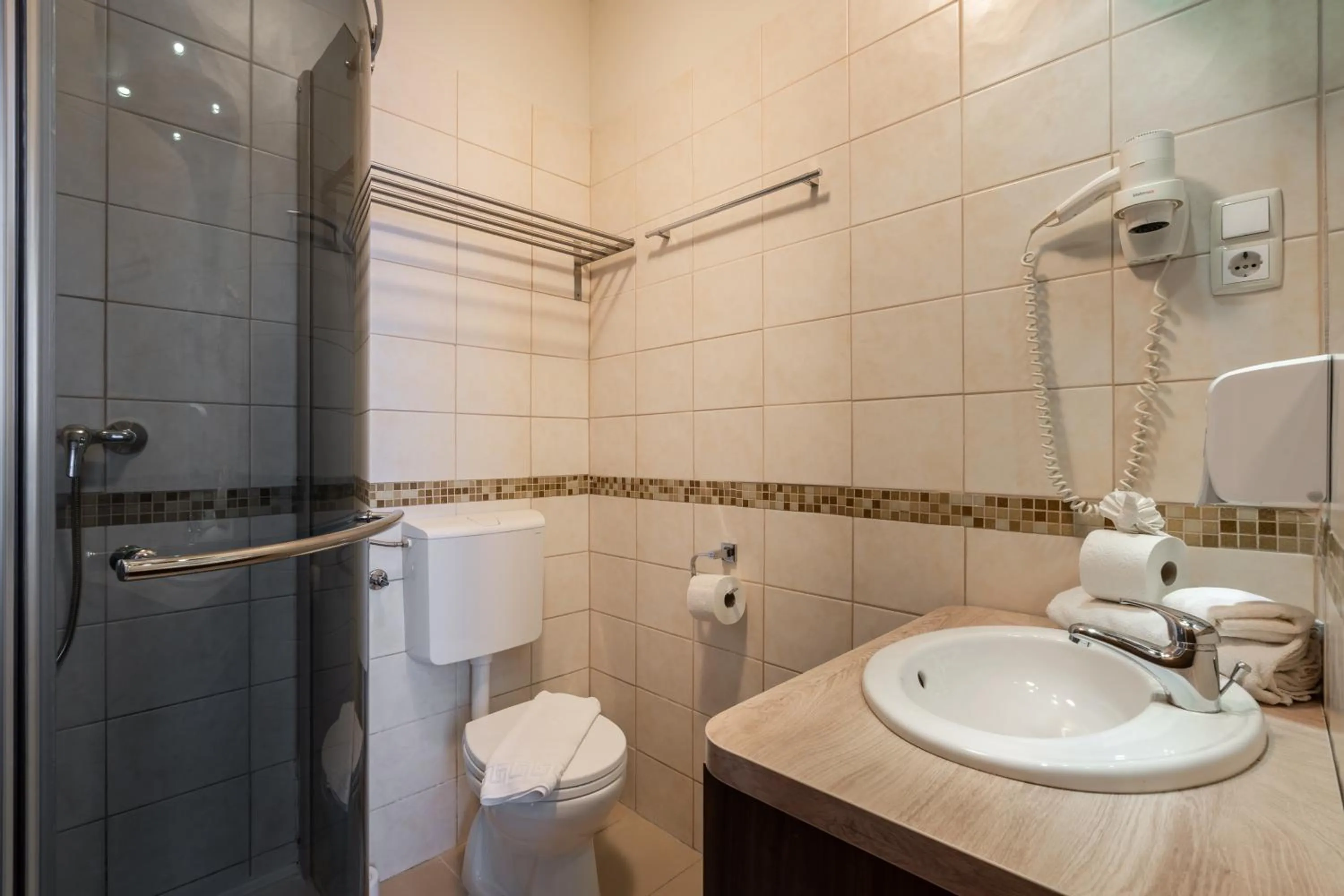 Shower in Elit Boutique Rooms- Best Location by BQA