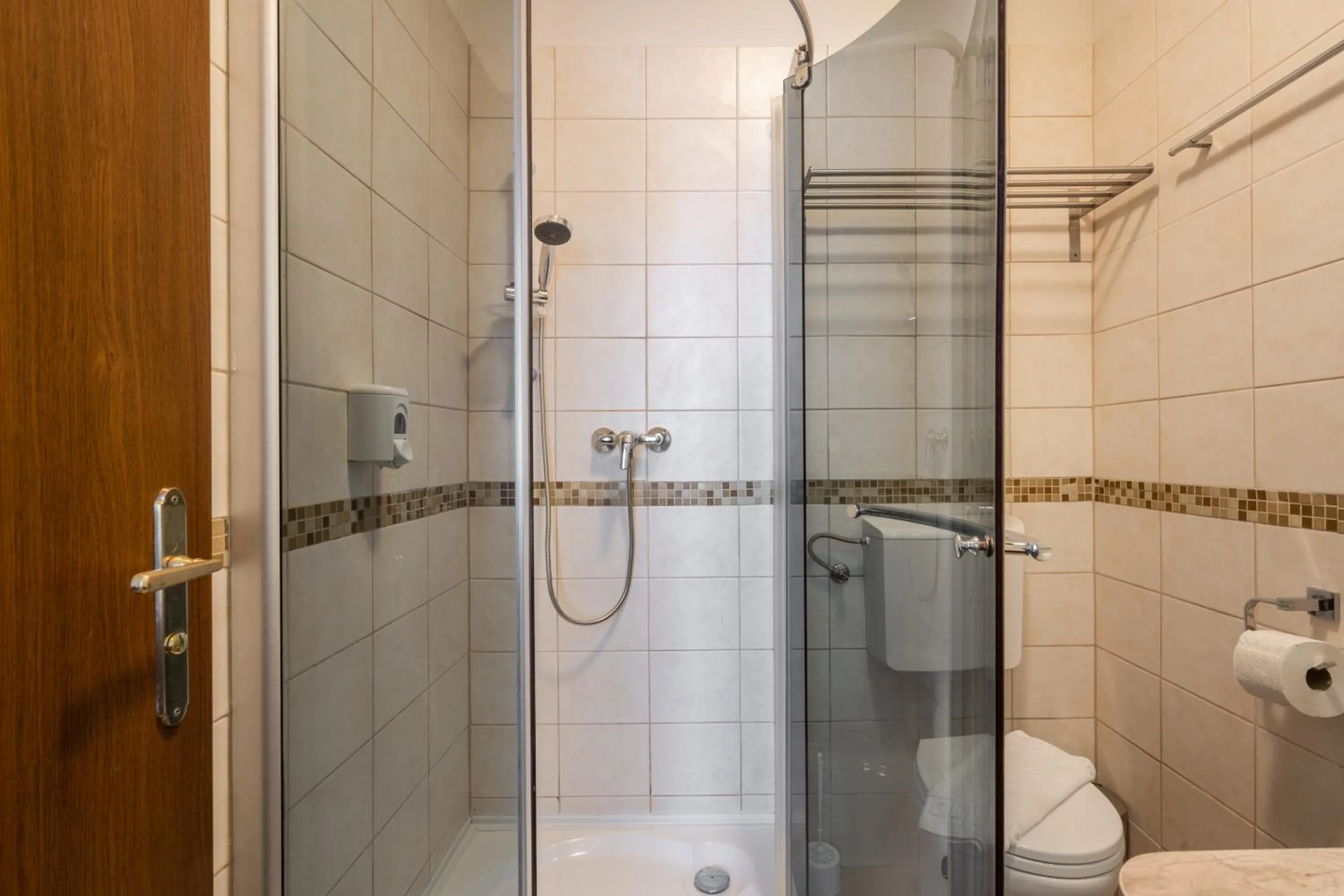 Shower in Elit Boutique Rooms- Best Location by BQA