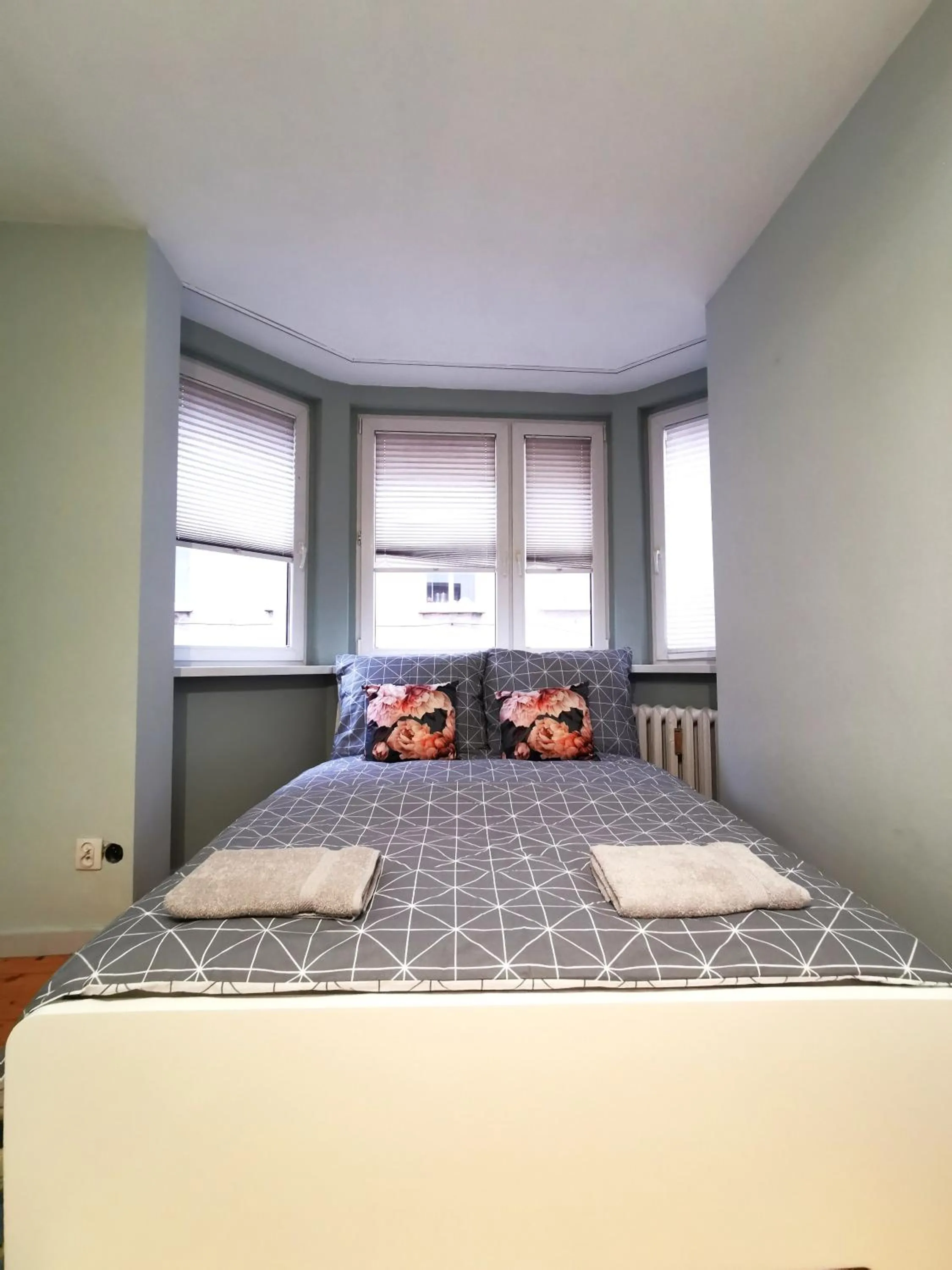 Bed in NOŻOWNICZA Apartment ~ Self Check-In 24h ~ Lift