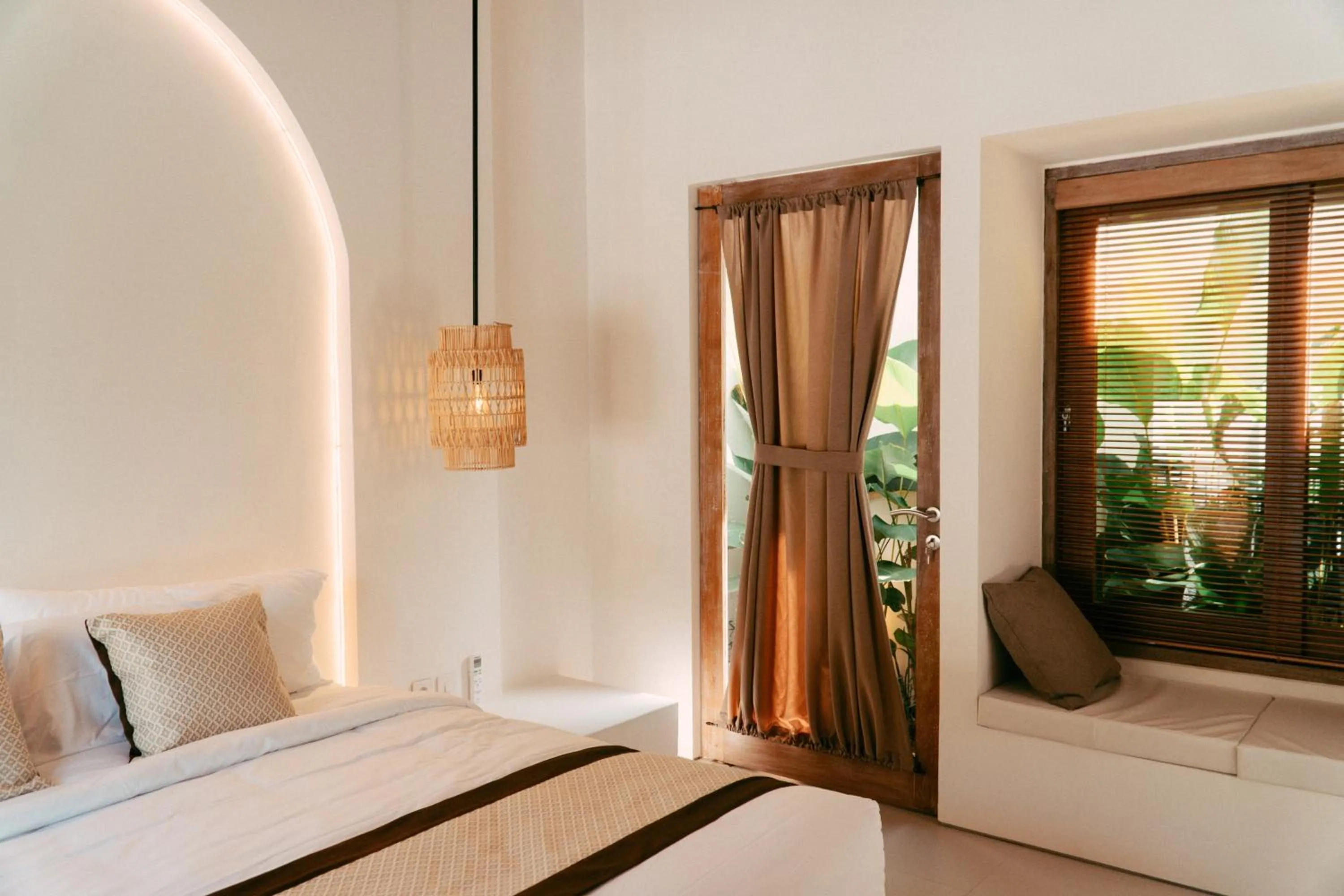 Photo of the whole room, Bed in Sanjula Uluwatu