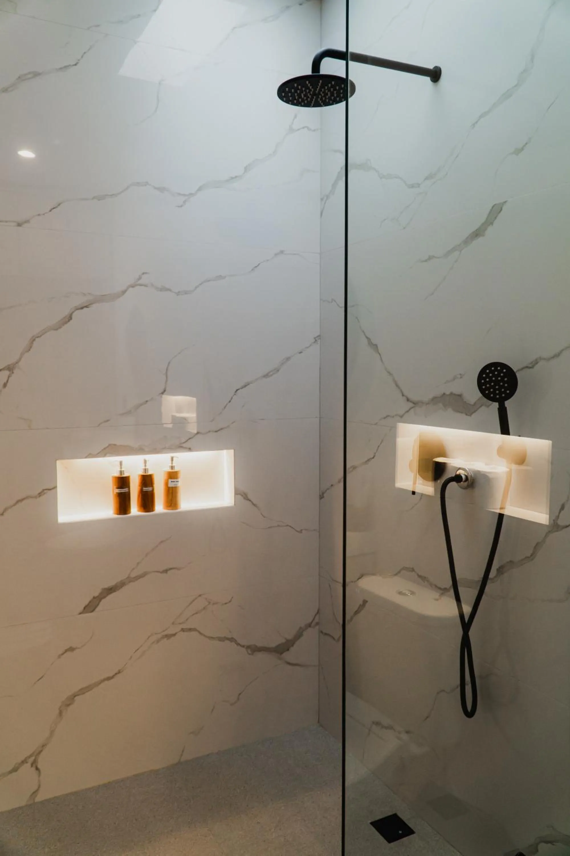 Shower in Sanjula Uluwatu