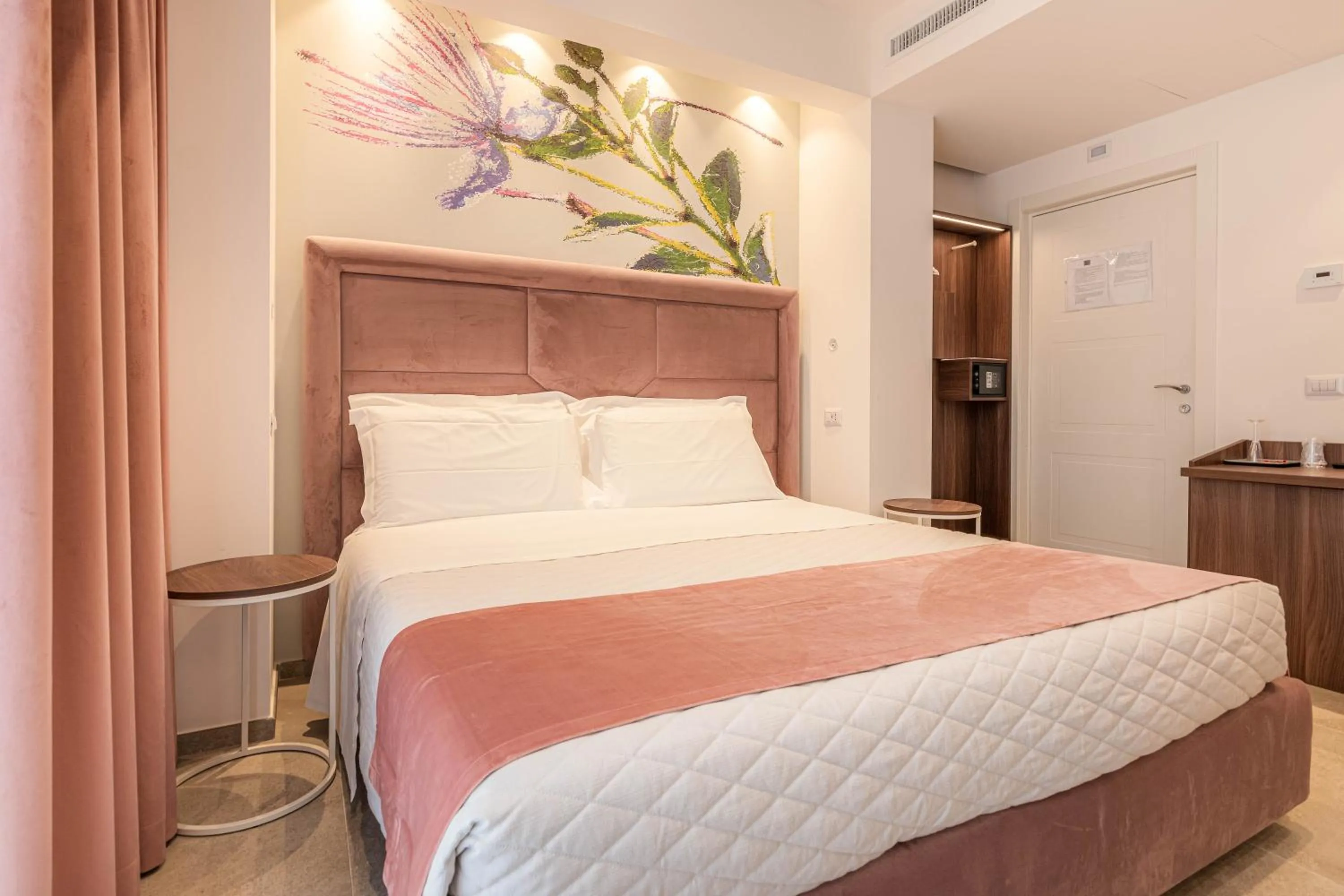 Photo of the whole room, Bed in Profumi di Primavera Luxury Rooms & Suite