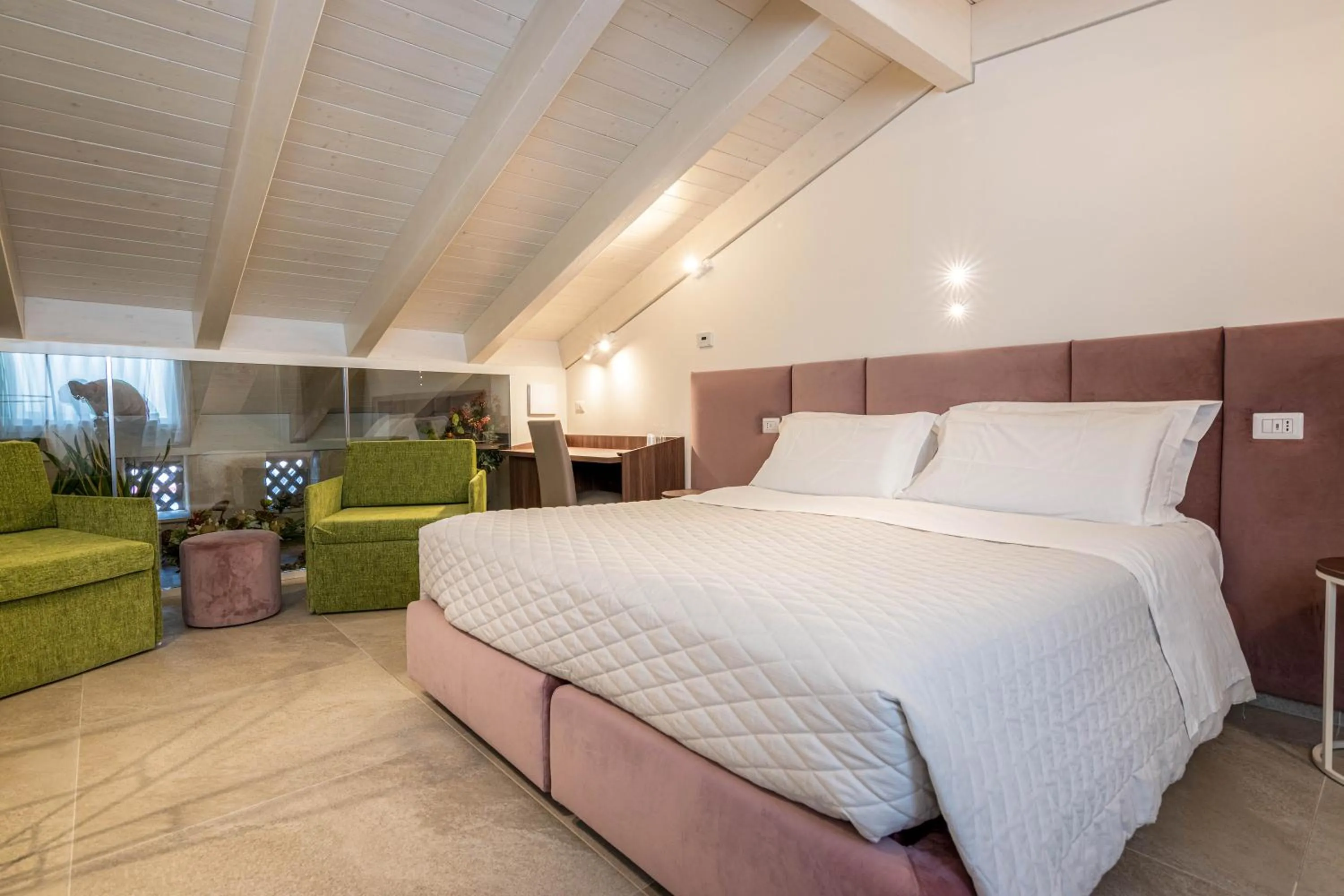 Photo of the whole room, Bed in Profumi di Primavera Luxury Rooms & Suite