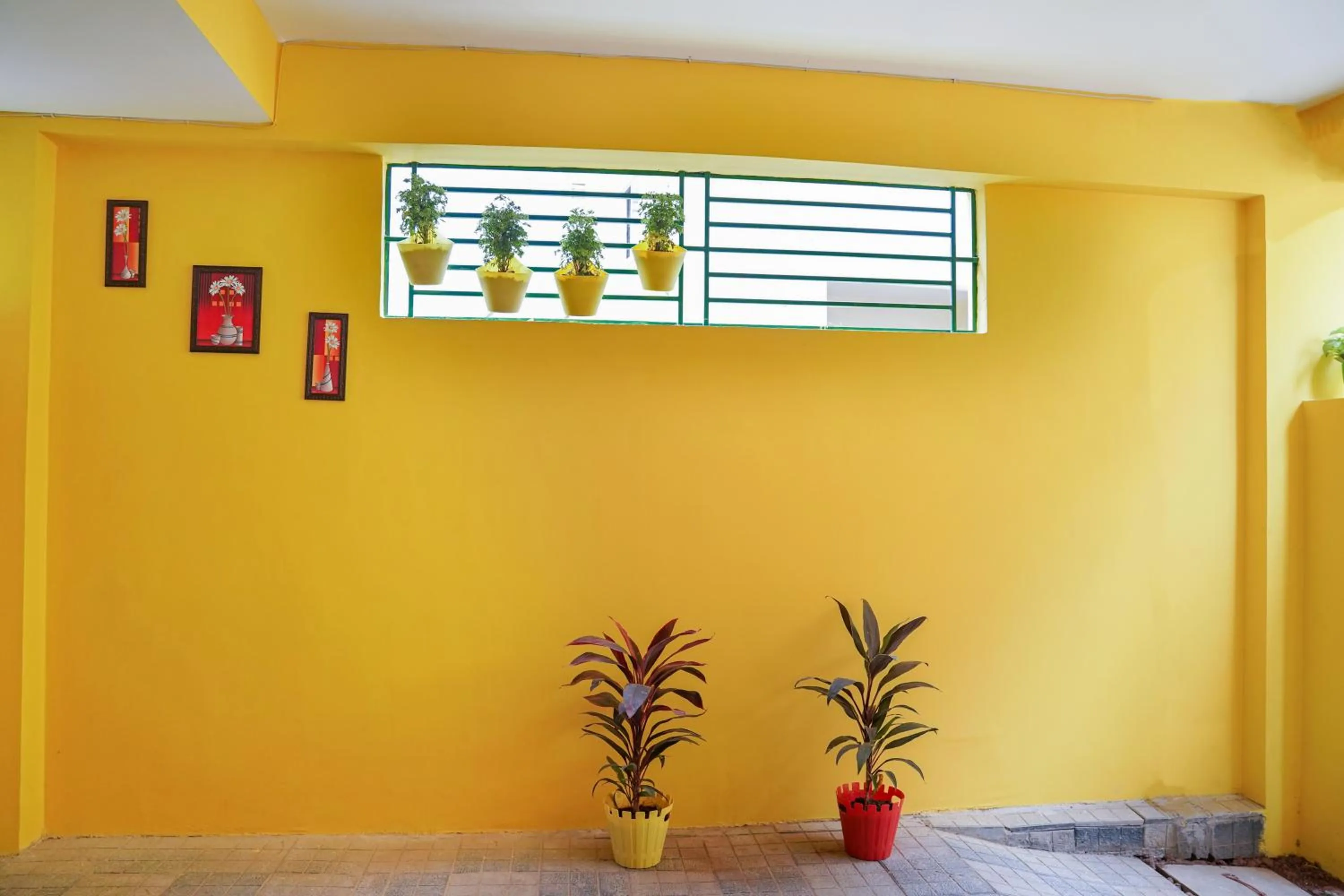 Decorative detail in Hotel Yellow Bells