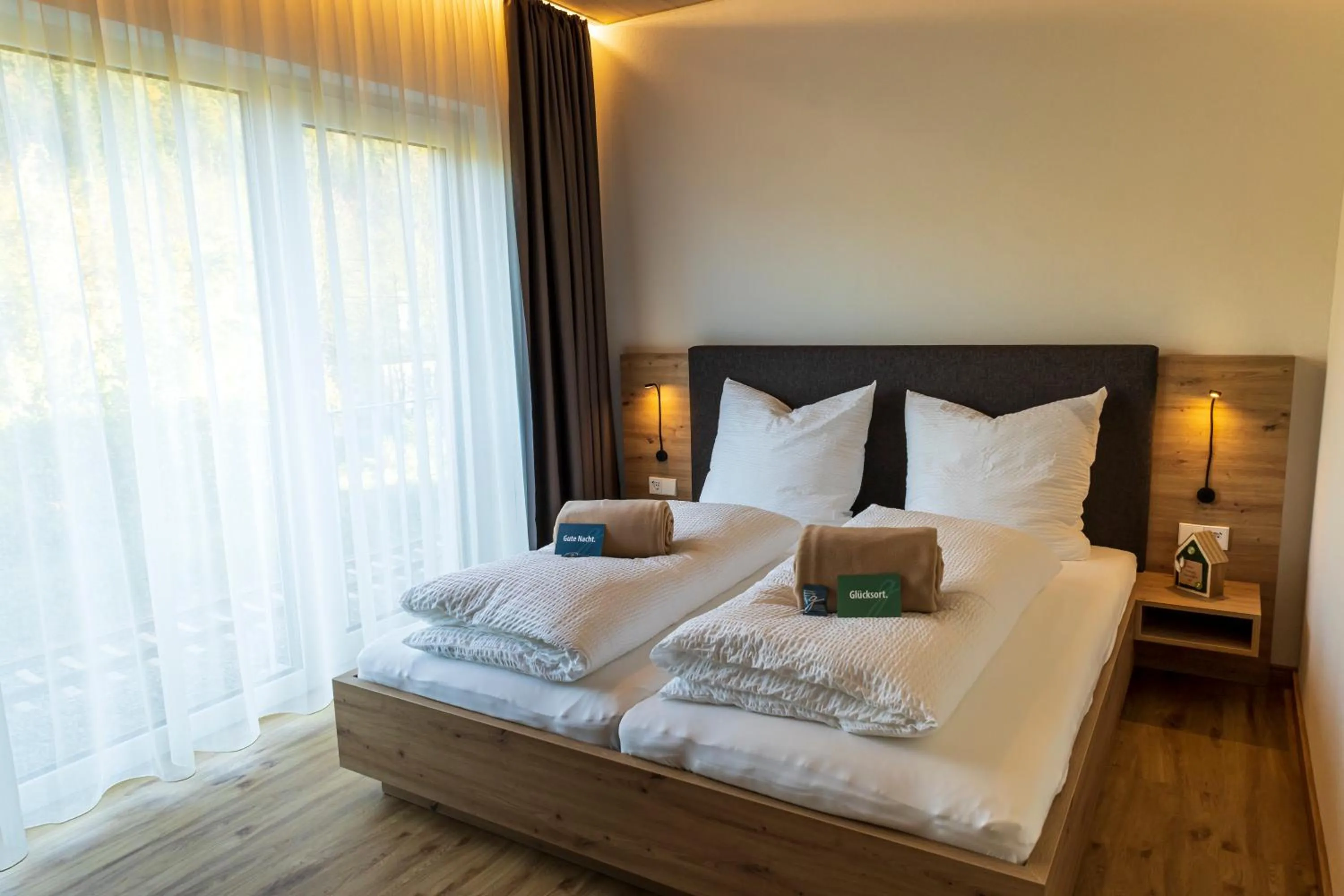 Bed in DAS GEORG Gästehaus in Epfendorf