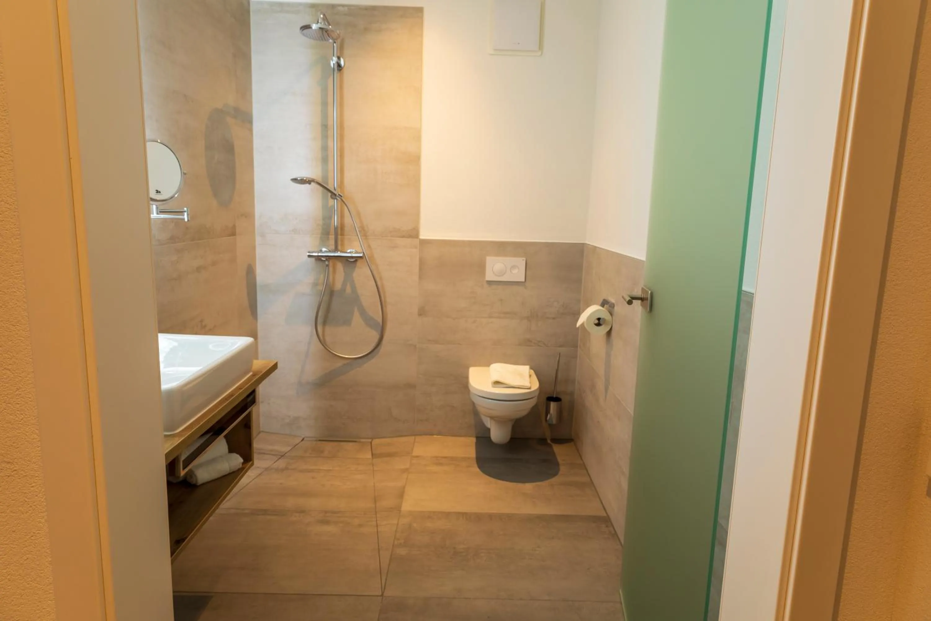 Shower in DAS GEORG Gästehaus in Epfendorf