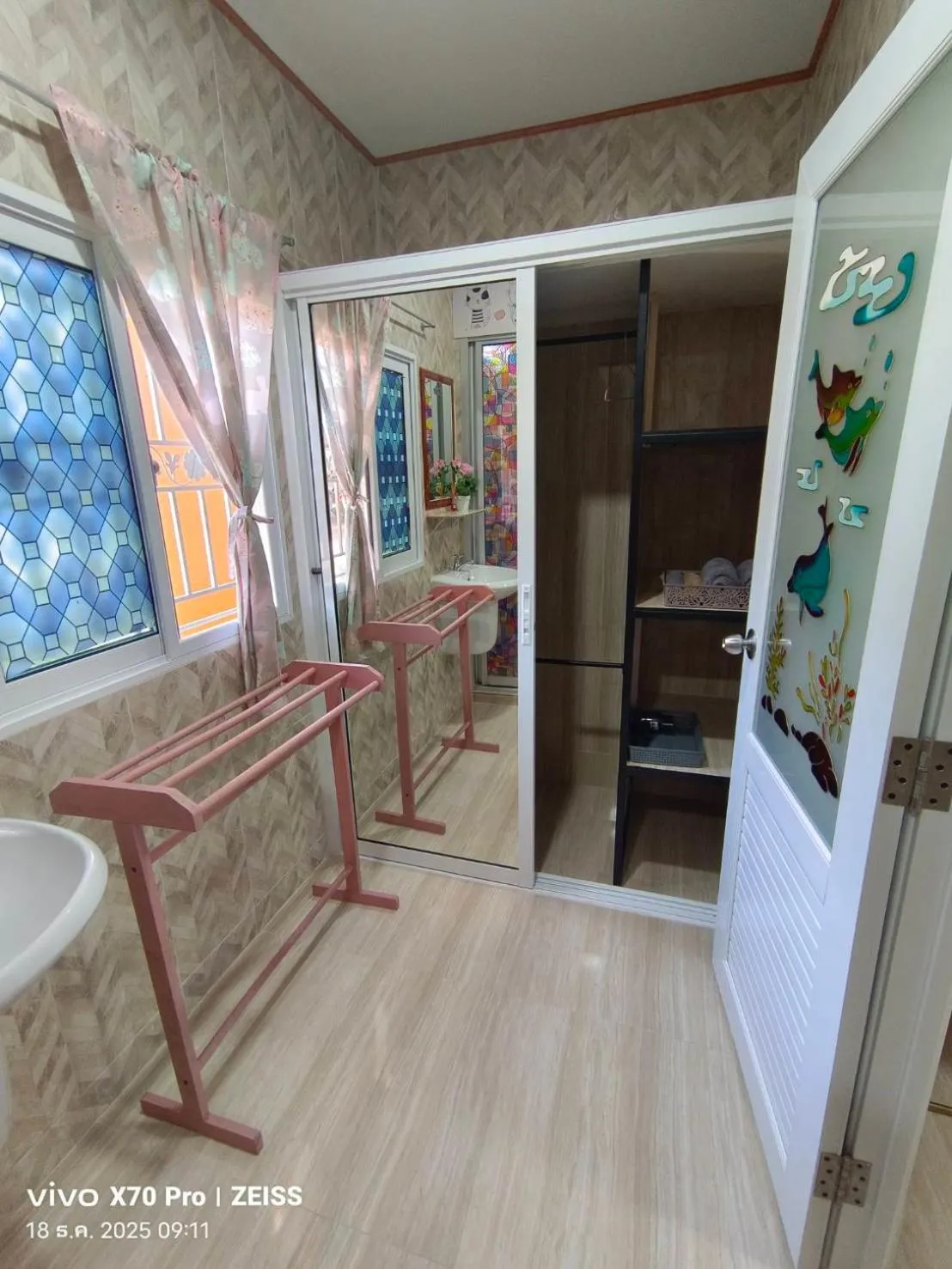 wardrobe in Da-Kanda Boutique