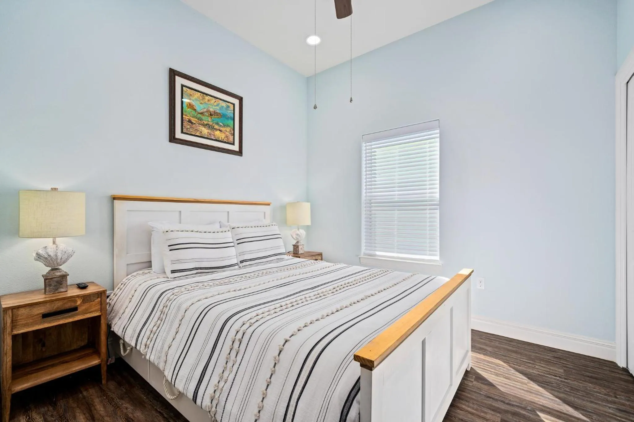 Property building, Bed in Barnacle House