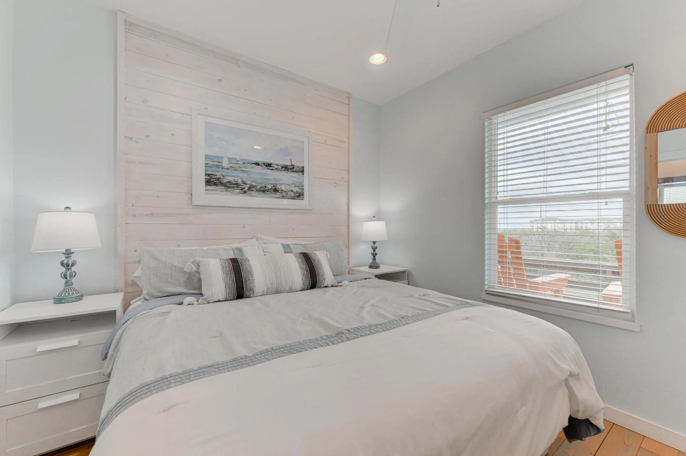 Property building, Bed in Second Wind