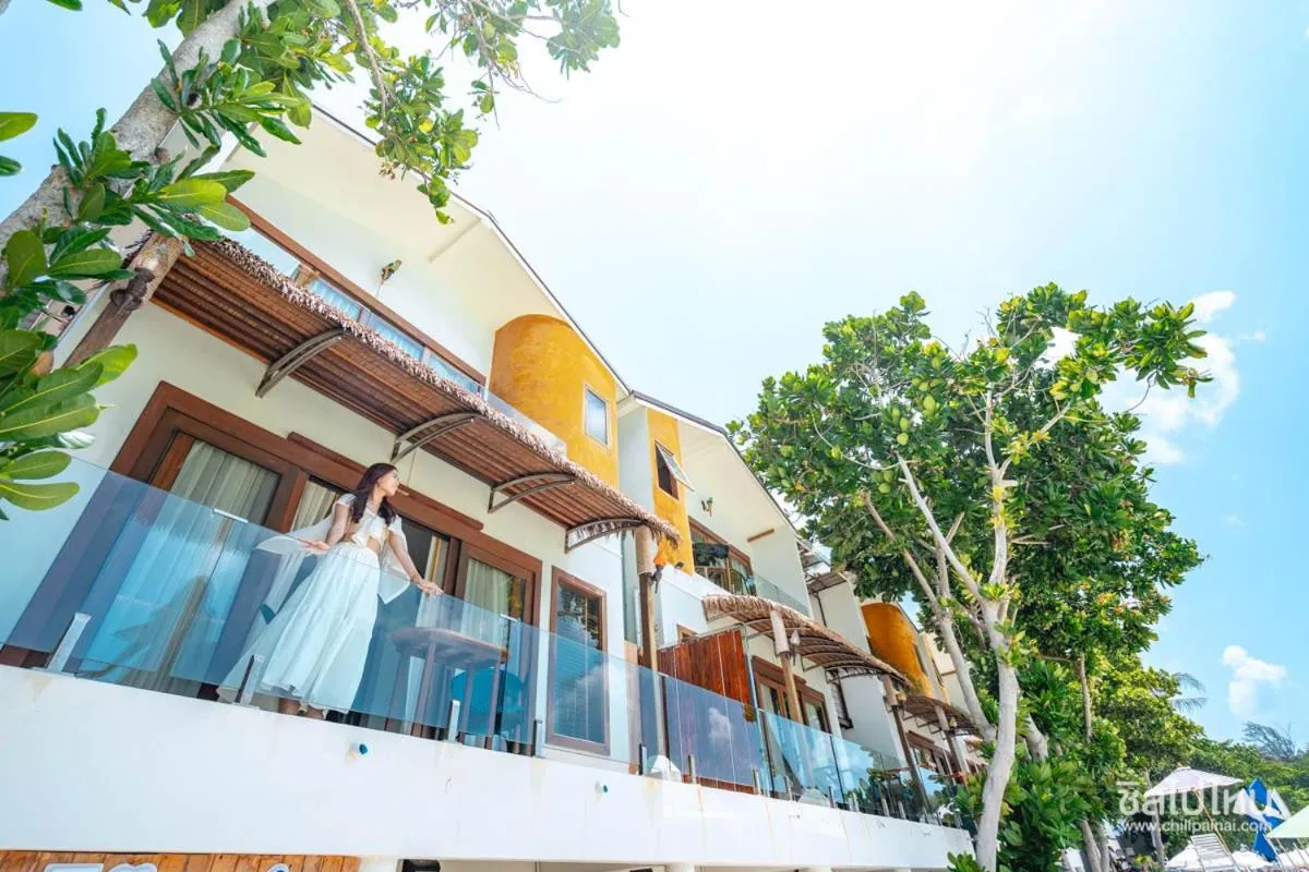 Balcony/Terrace in Diamond Beach Resort