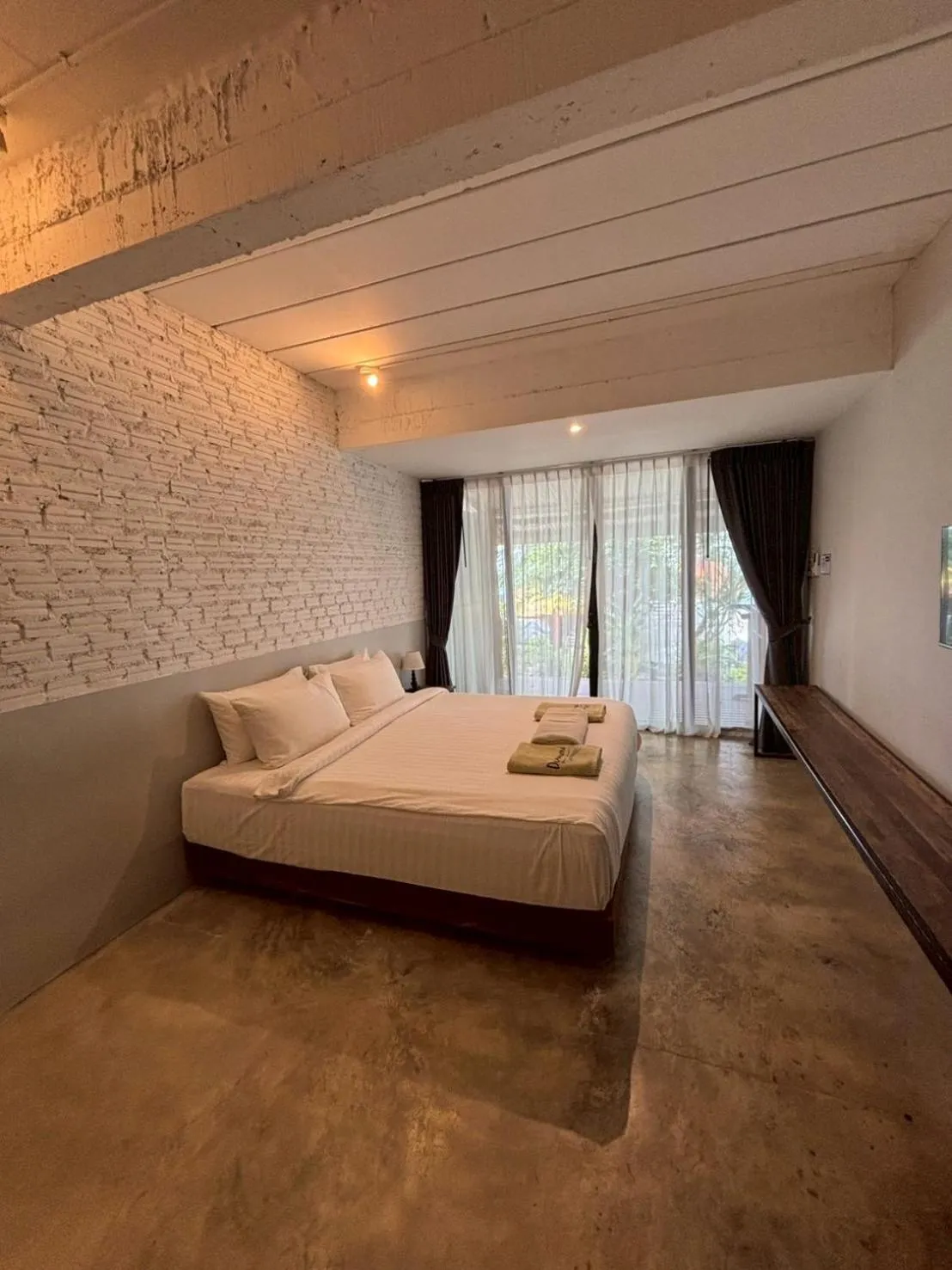 View (from property/room), Bed in Diamond Beach Resort