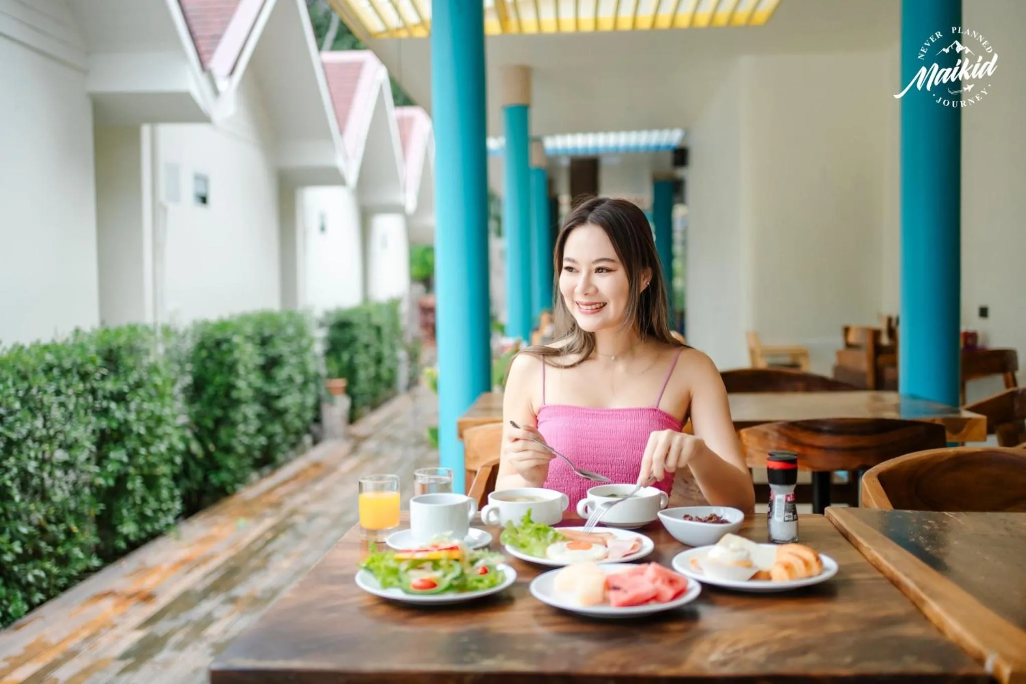 Breakfast in Diamond Beach Resort