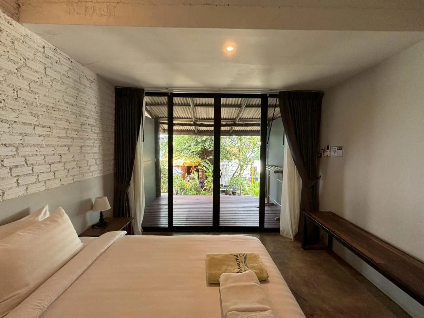 View (from property/room), Bed in Diamond Beach Resort