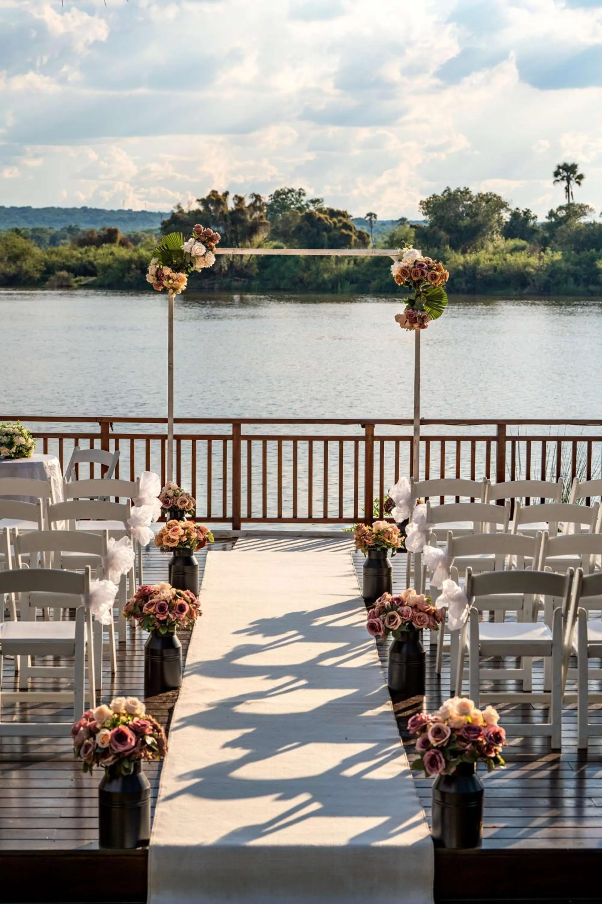 wedding in Radisson Blu Mosi-oa-Tunya Livingstone Resort