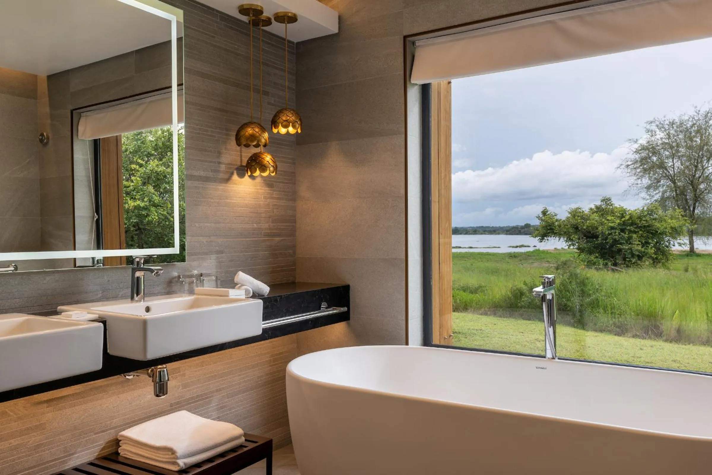 Bathroom in Radisson Blu Mosi-oa-Tunya Livingstone Resort