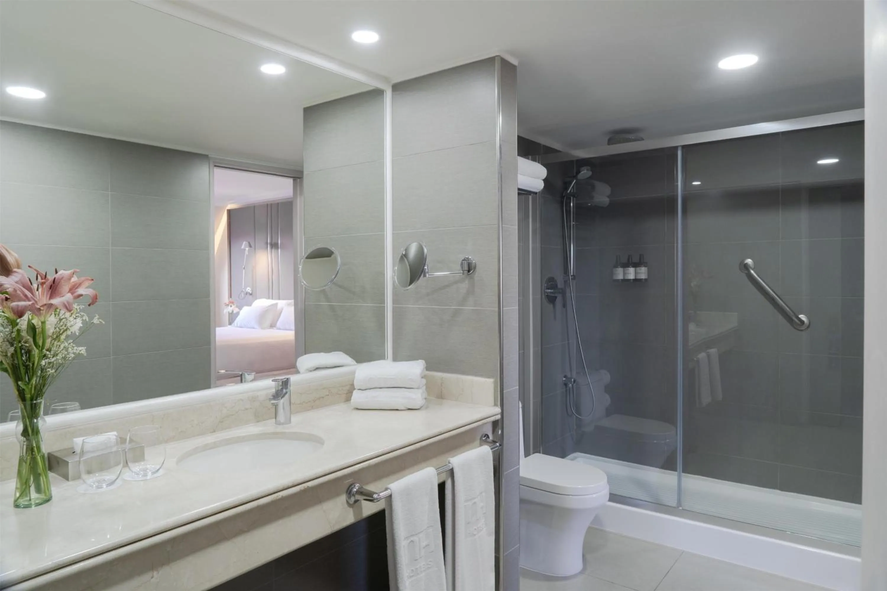 Bedroom in NH Ciudad de Santiago