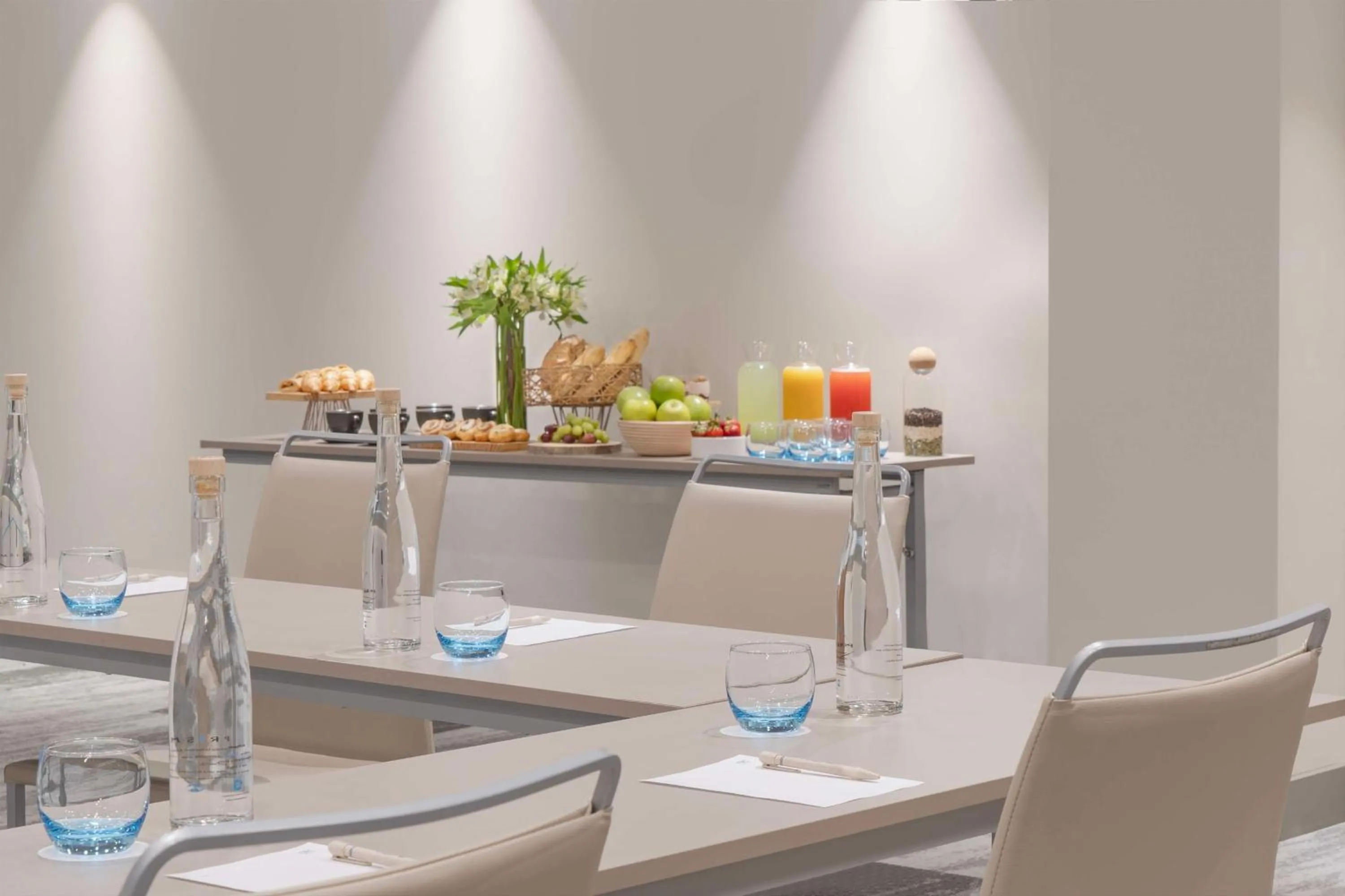 Meeting/conference room in NH Ciudad de Santiago