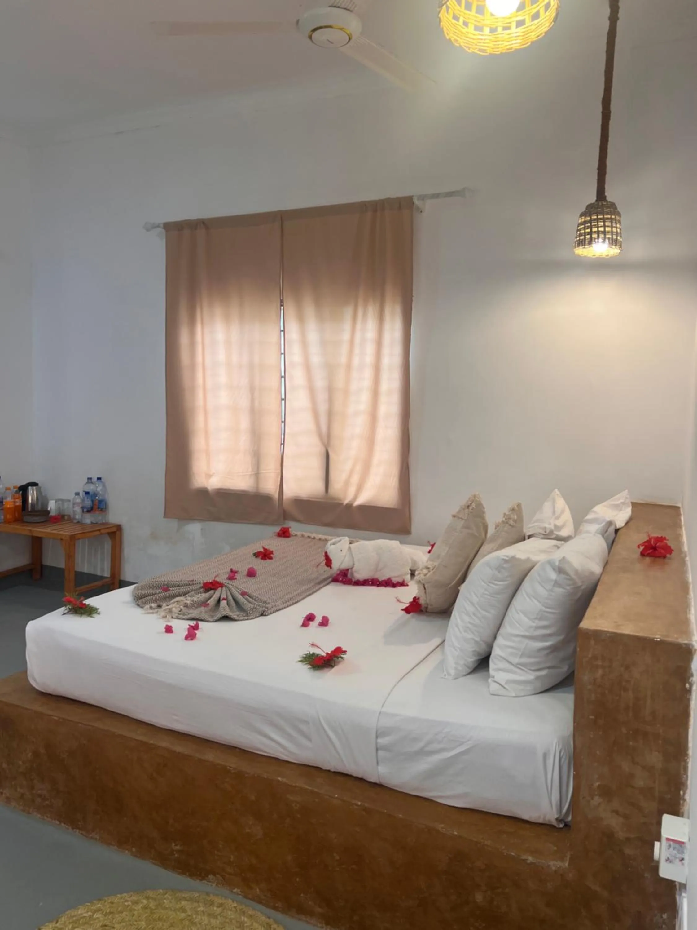 Bed in Karanga Bungalows