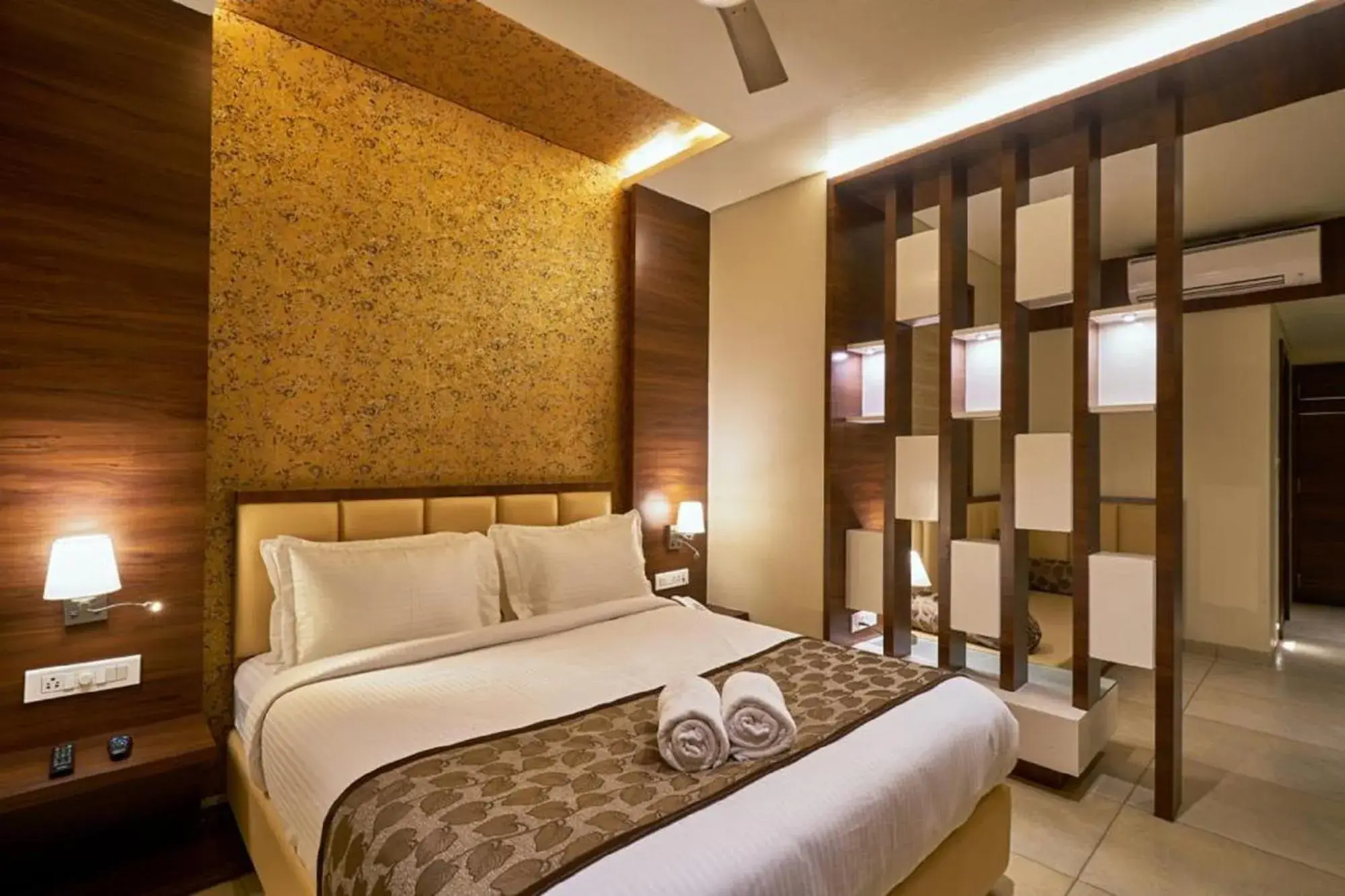 Standard Double Room with Fan in Hotel Shlok- Pure Veg , Kolhapur Standard Double Room with Fan in Hotel Shlok- Pure Veg , Kolhapur