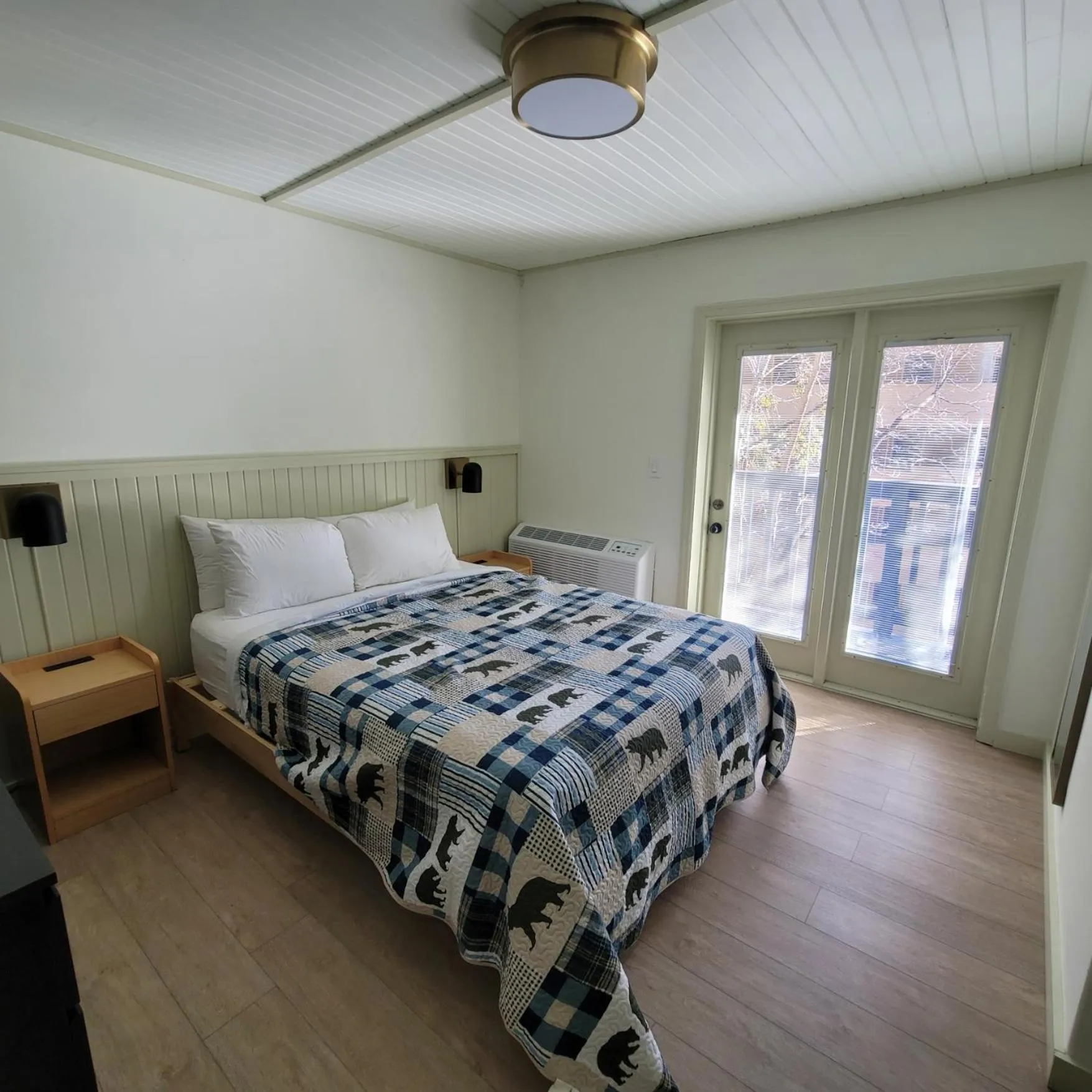 Bedroom, Bed in Ski Mountain Lodge