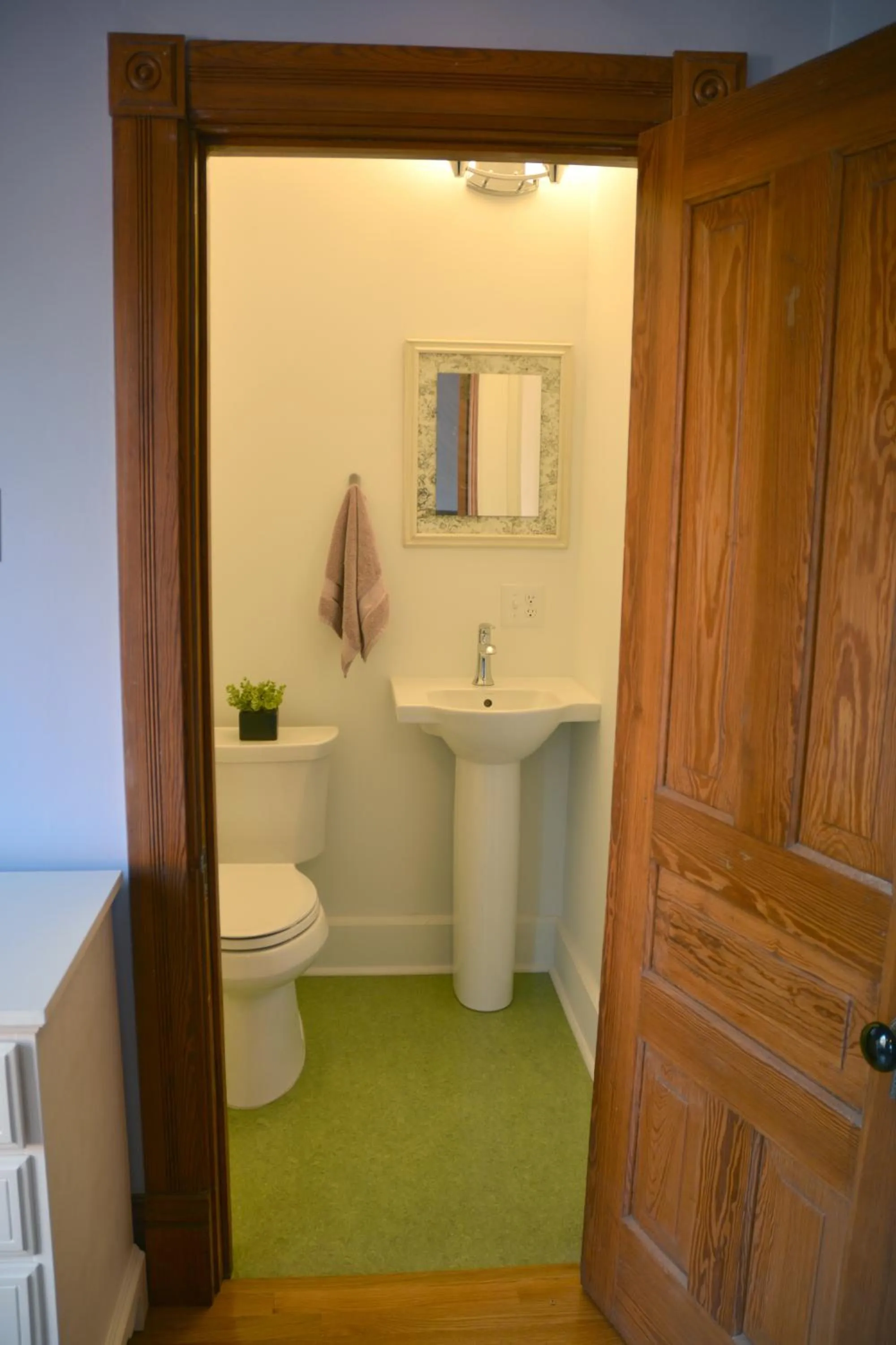 Toilet in Art and Lodging