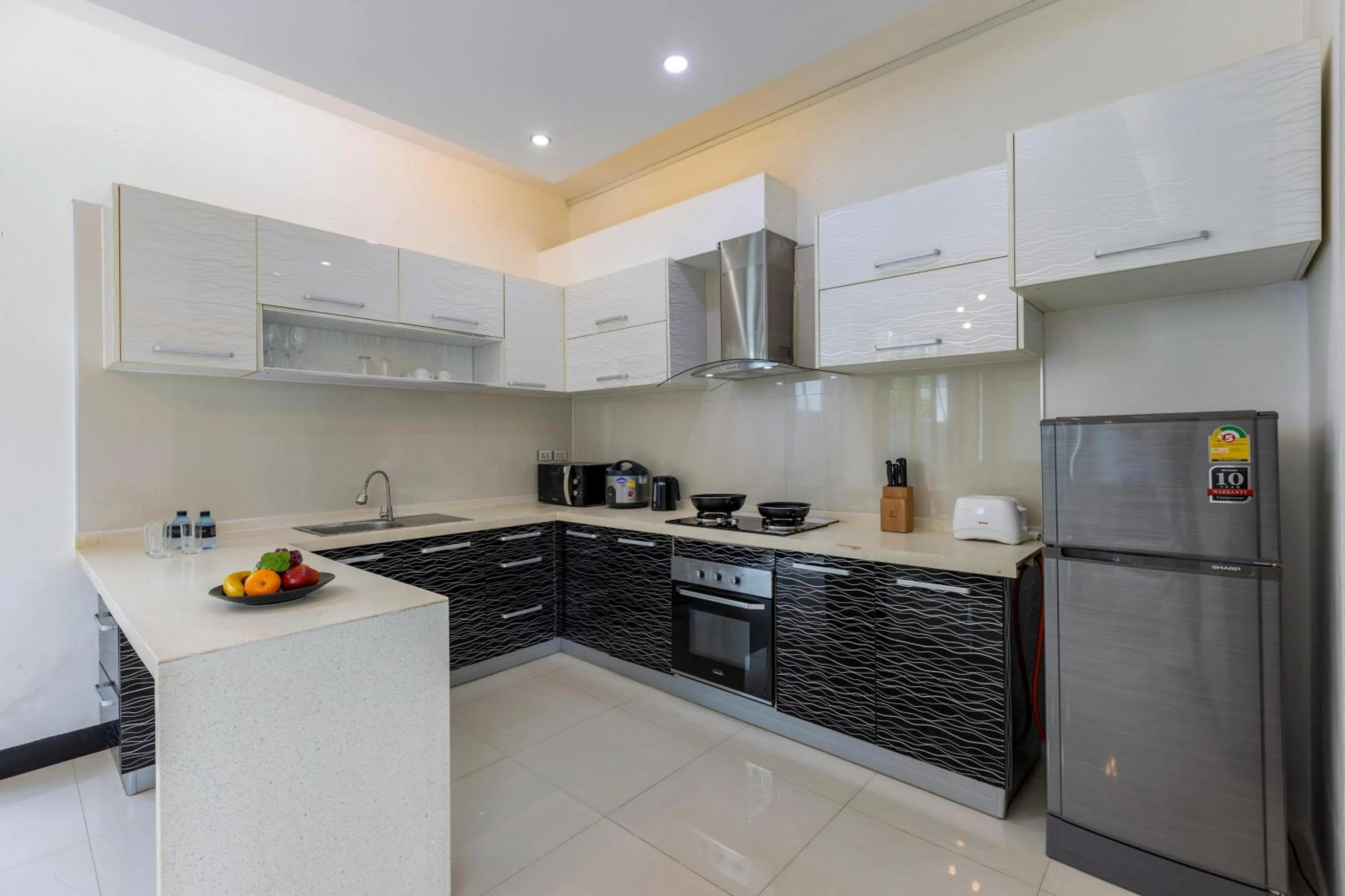 4 Bedroom Modern Pool Villa BL10