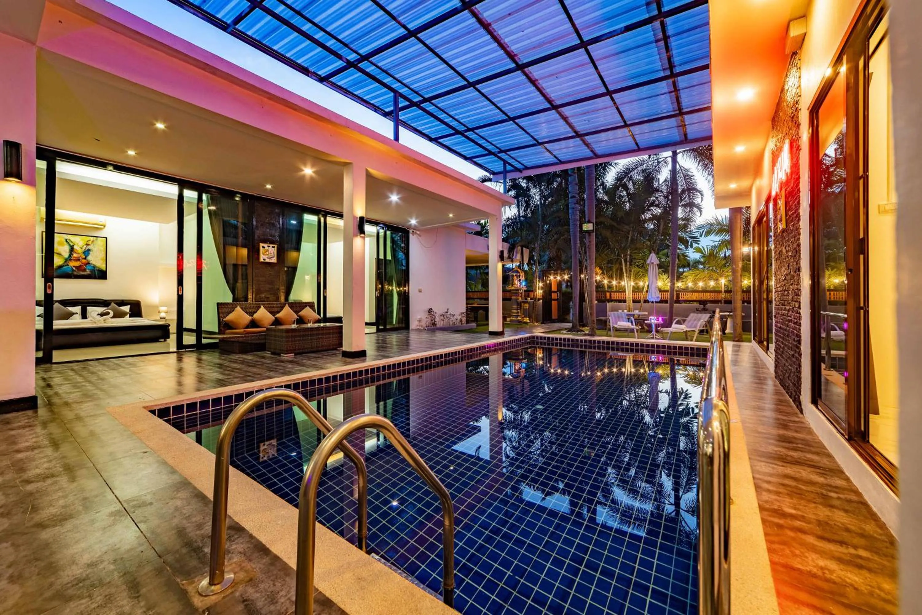 4 Bedroom Modern Pool Villa BL10