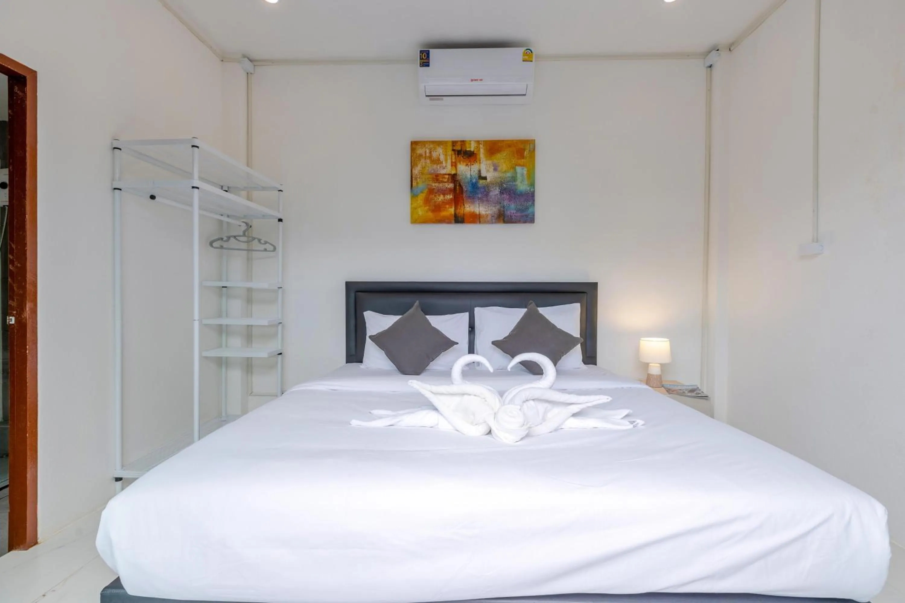 Bed in 4 Bedroom Modern Pool Villa BL10