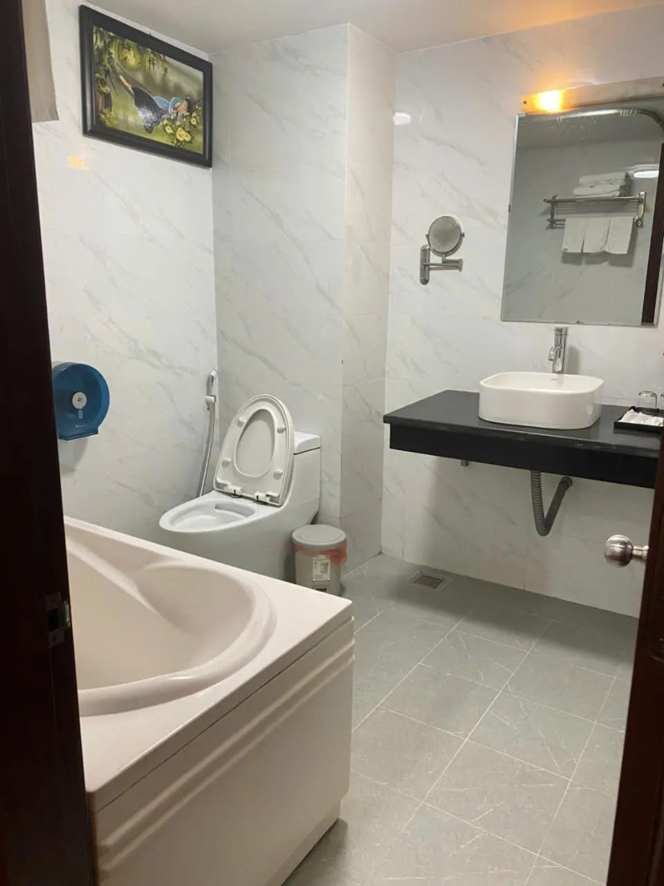 Toilet in Moon Hotel Cau Giay