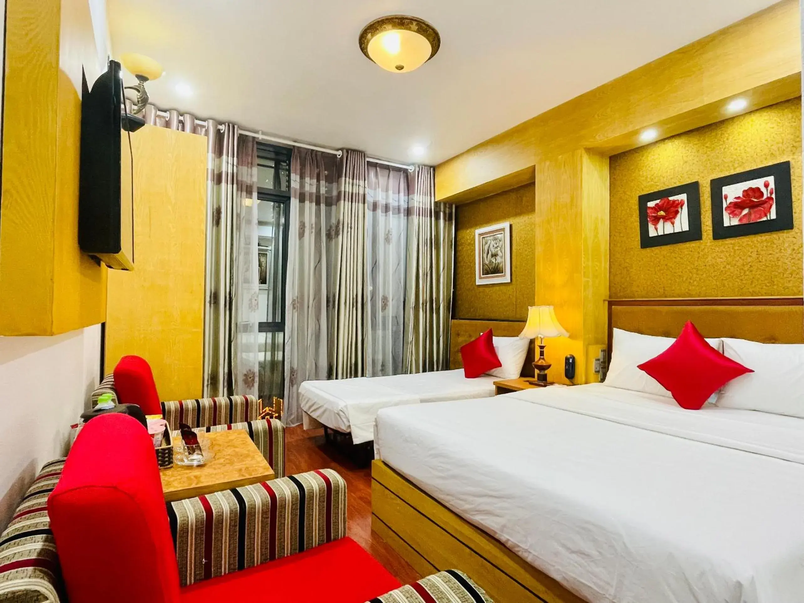 Triple Room with City View in Moon Hotel Cau Giay Triple Room with City View in Moon Hotel Cau Giay