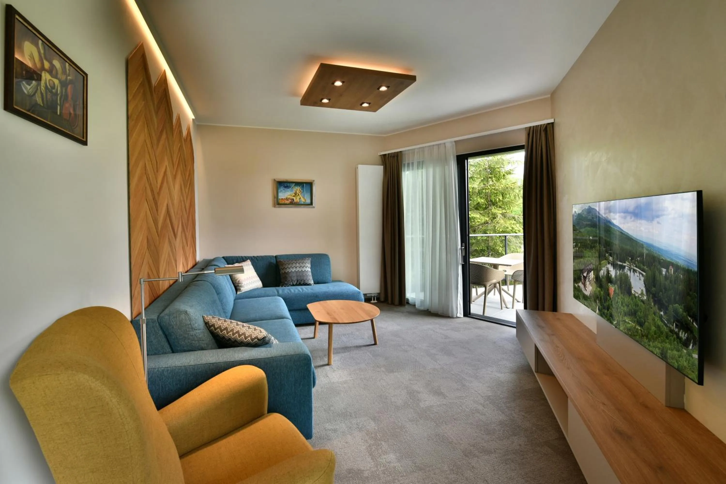 Living room in APLEND Lake Resort