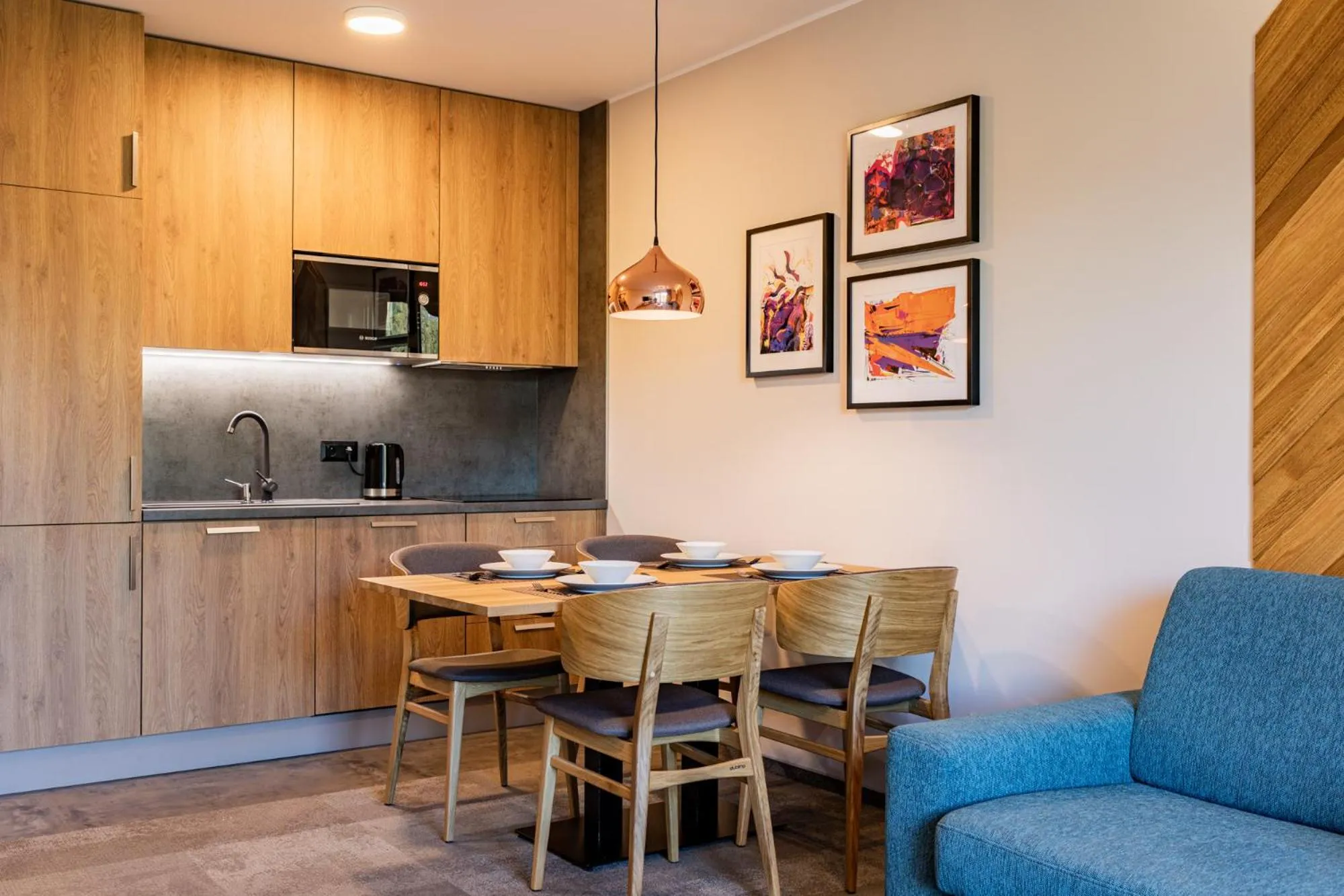 Kitchen or kitchenette in APLEND Lake Resort