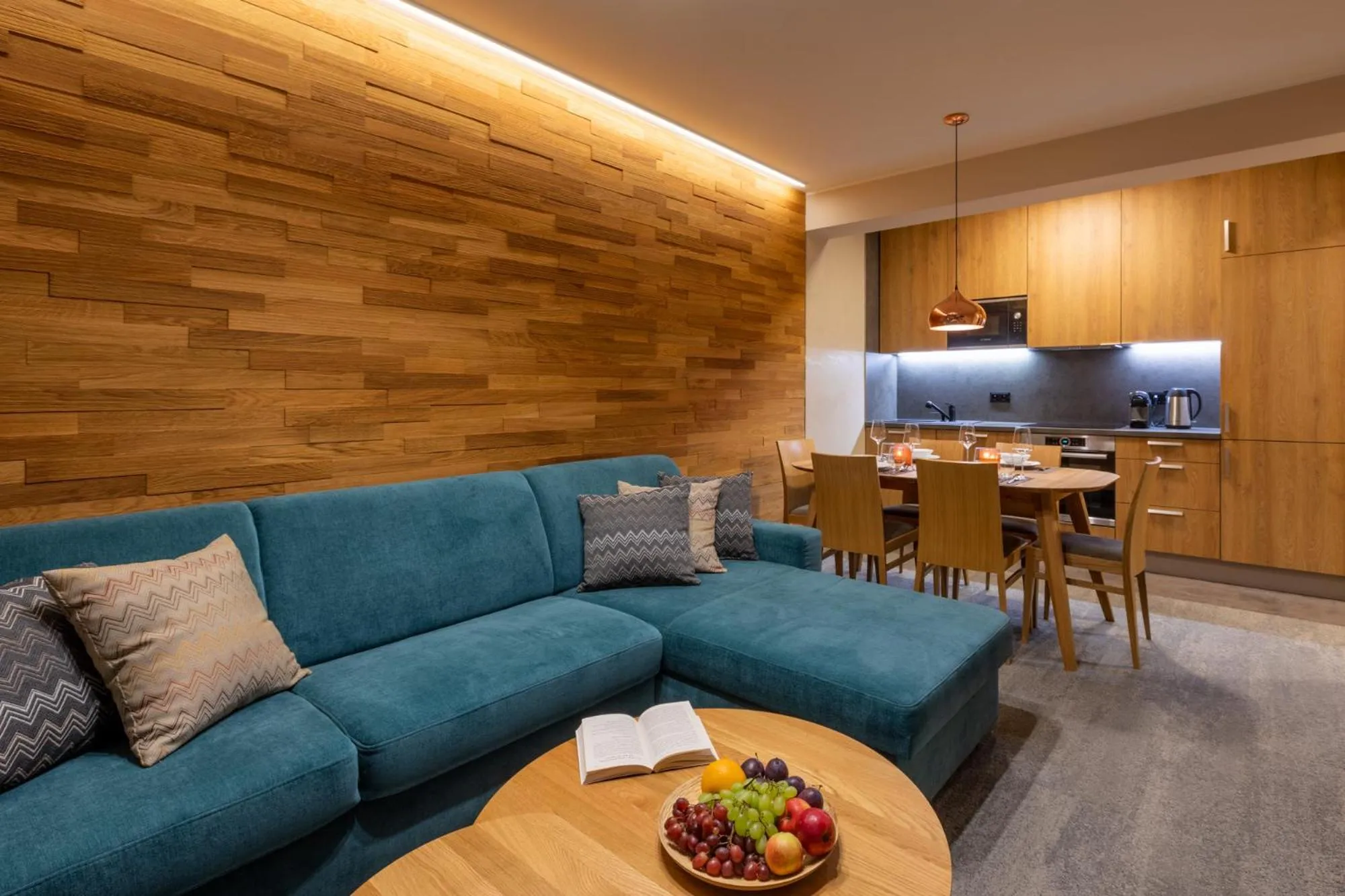 Living room in APLEND Lake Resort