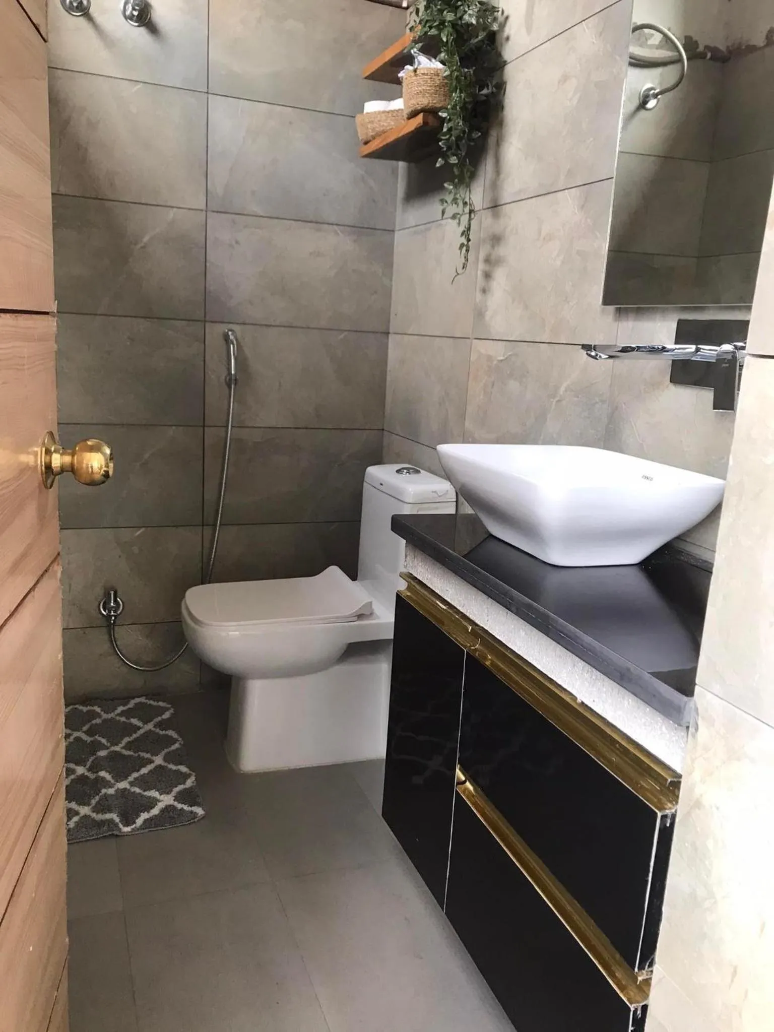 Toilet in Mariya Condo hotel