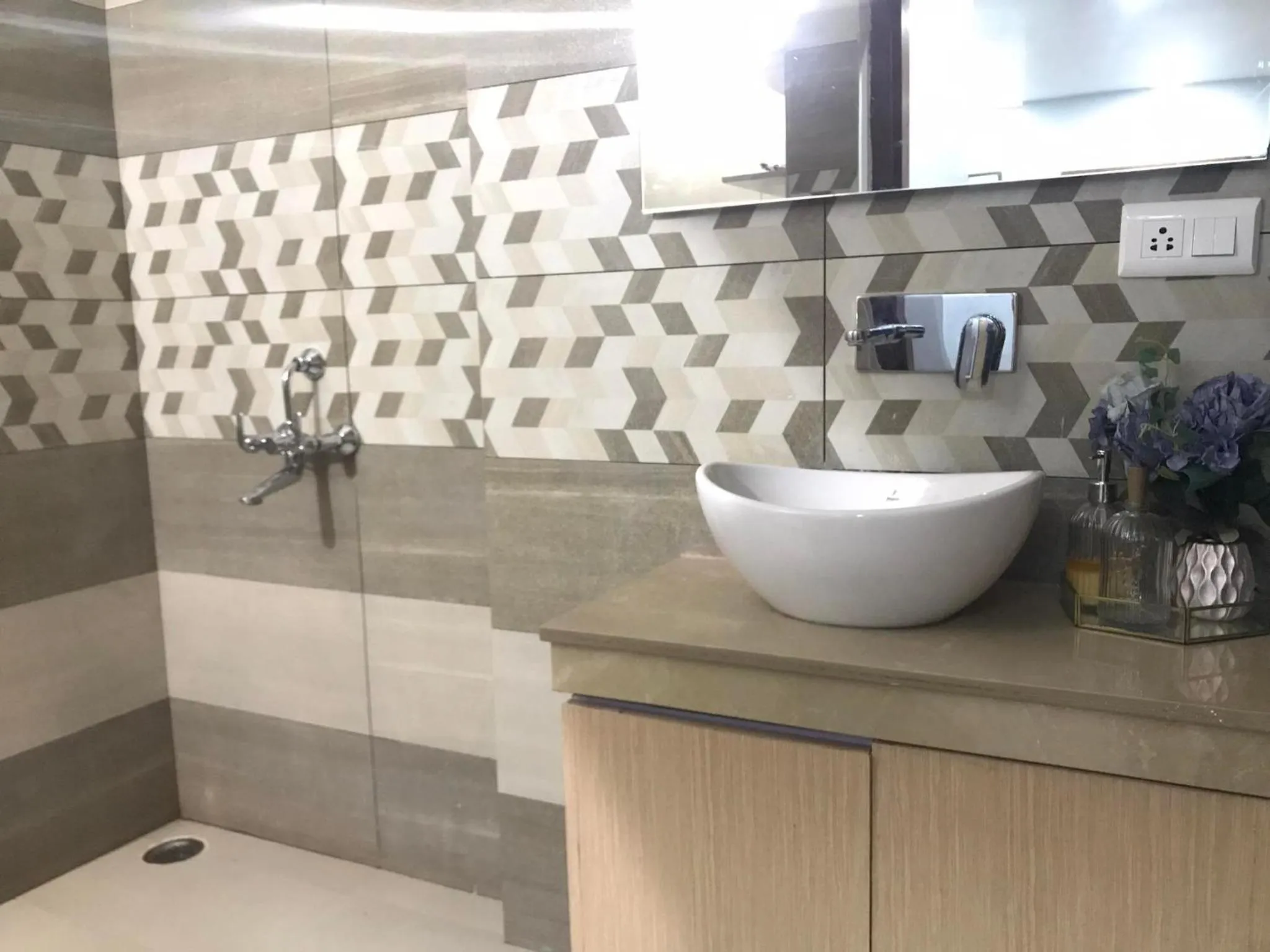 Bathroom in Mariya Condo hotel