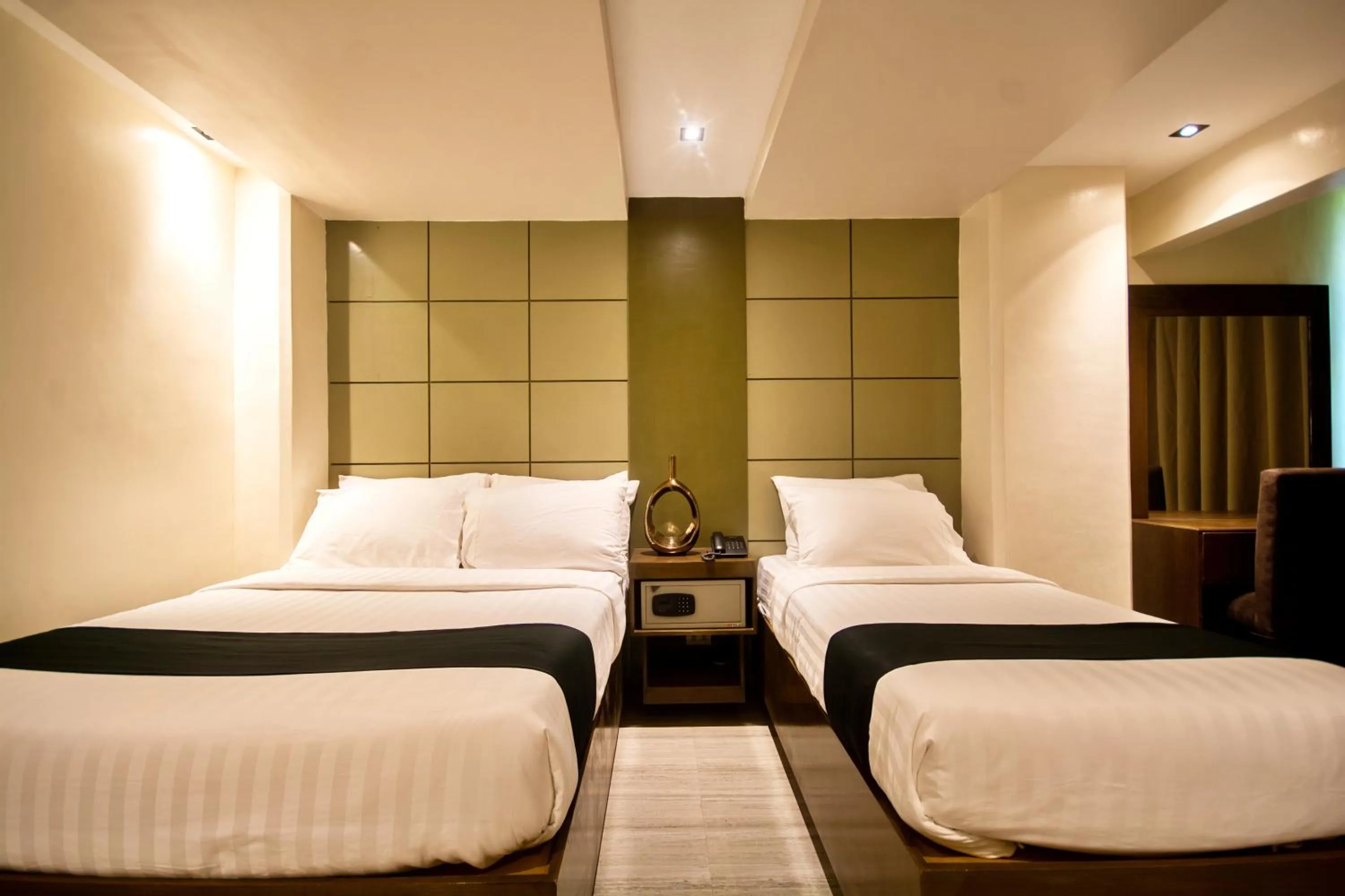 Bed in ECL Resort Hotel Boracay