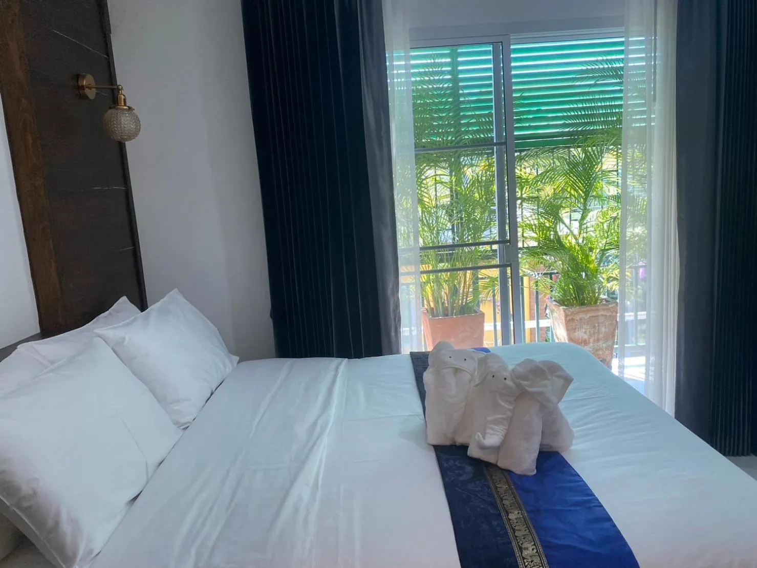 Property building, Bed in Lemon Guesthouse