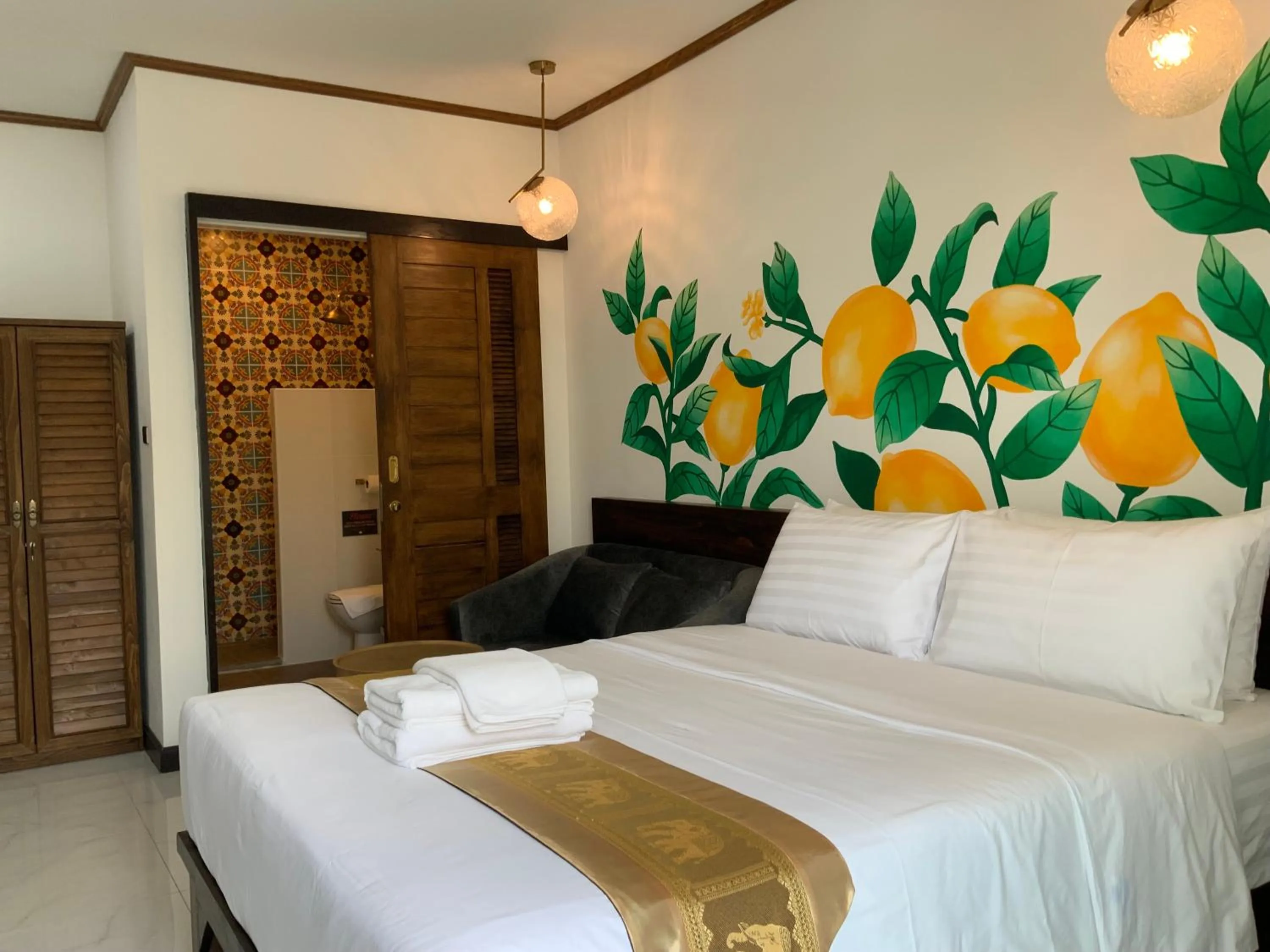 Property building, Bed in Lemon Guesthouse