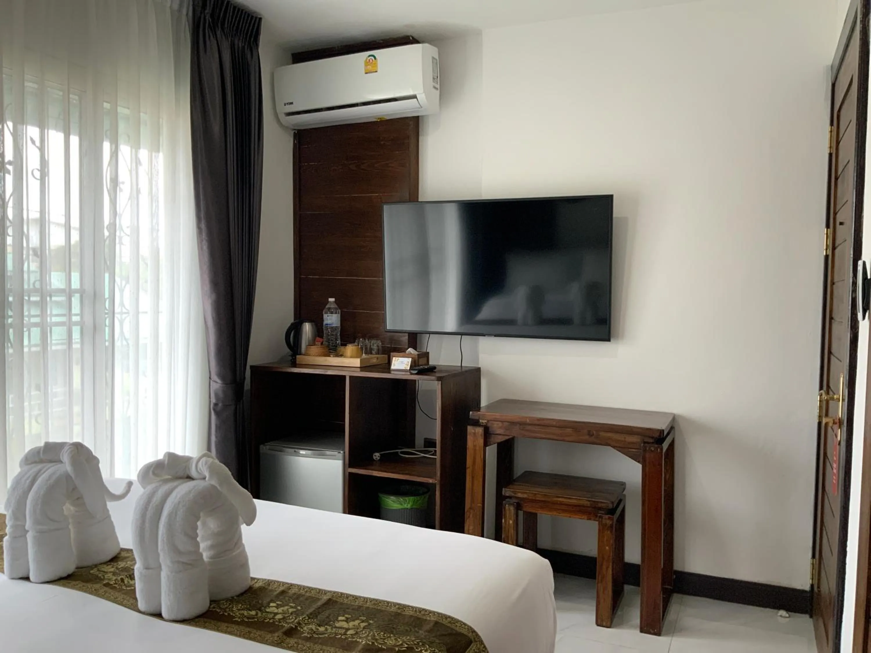 Property building, Bed in Lemon Guesthouse