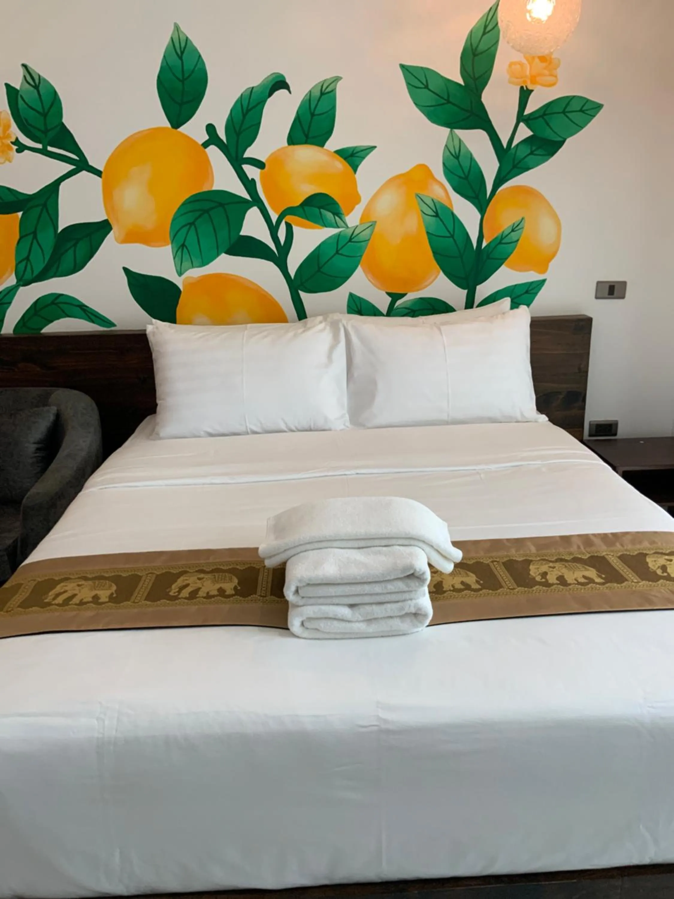 Property building, Bed in Lemon Guesthouse