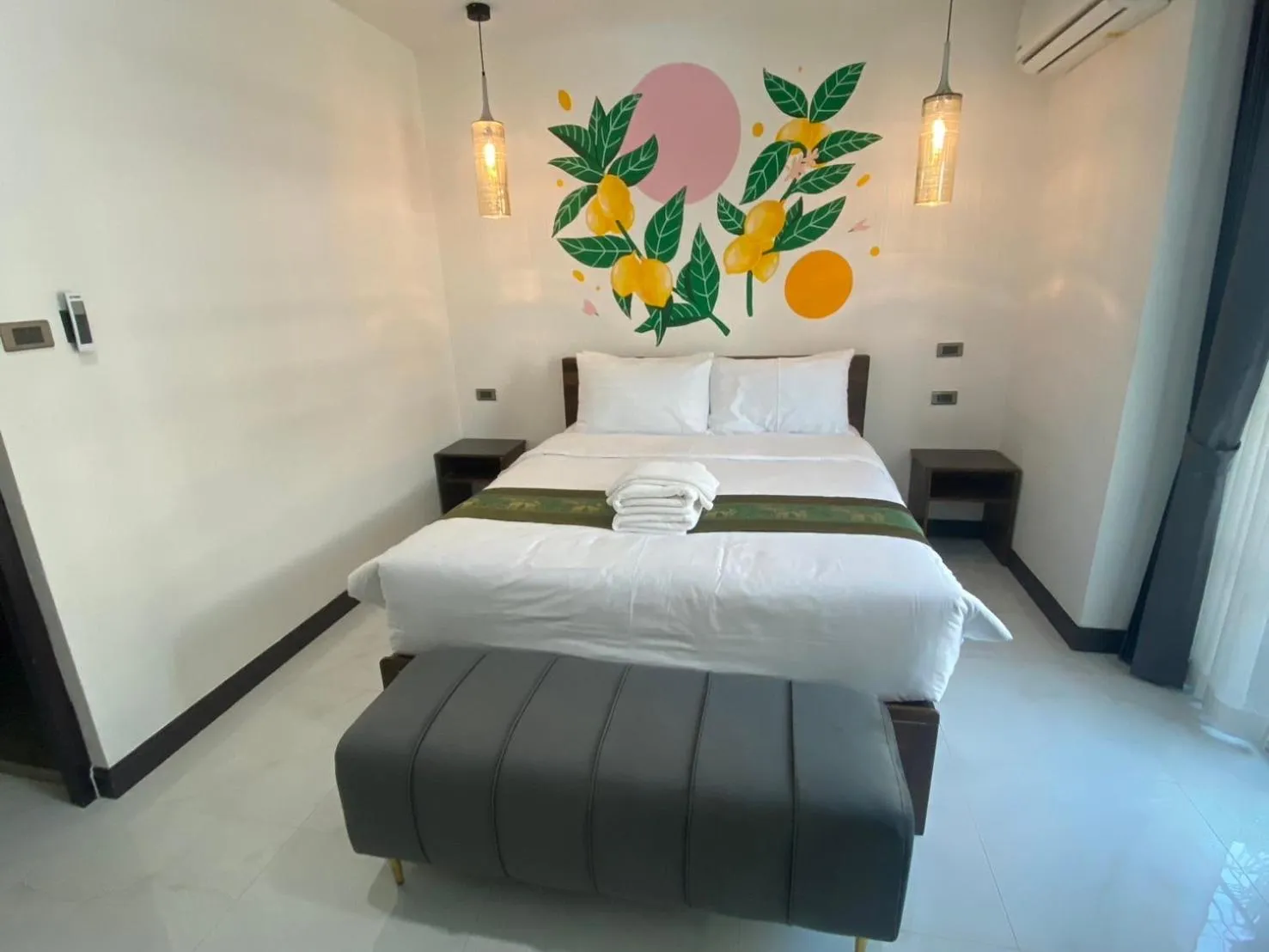 Property building, Bed in Lemon Guesthouse