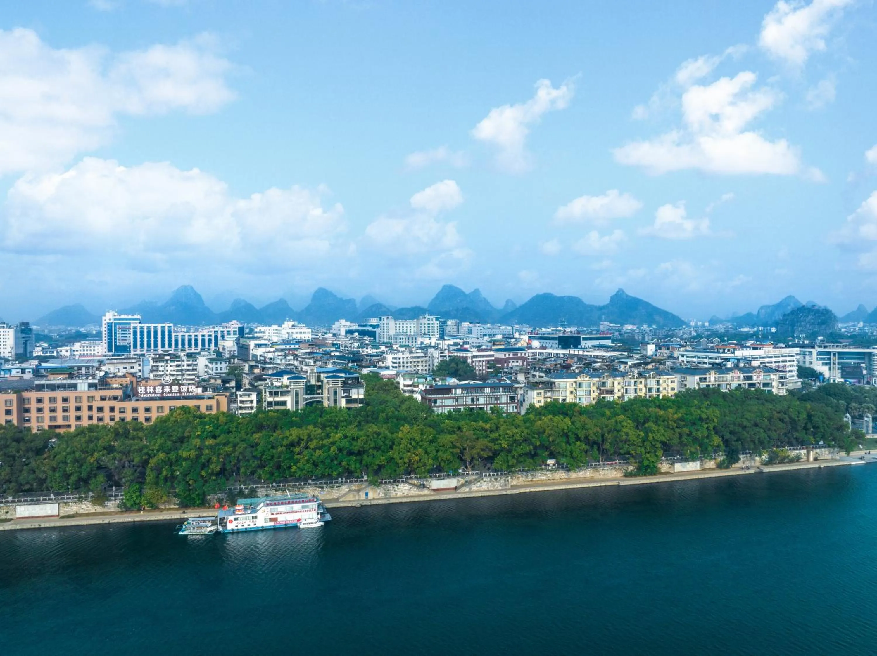 River view in Riverside Wing Hotel Guilin