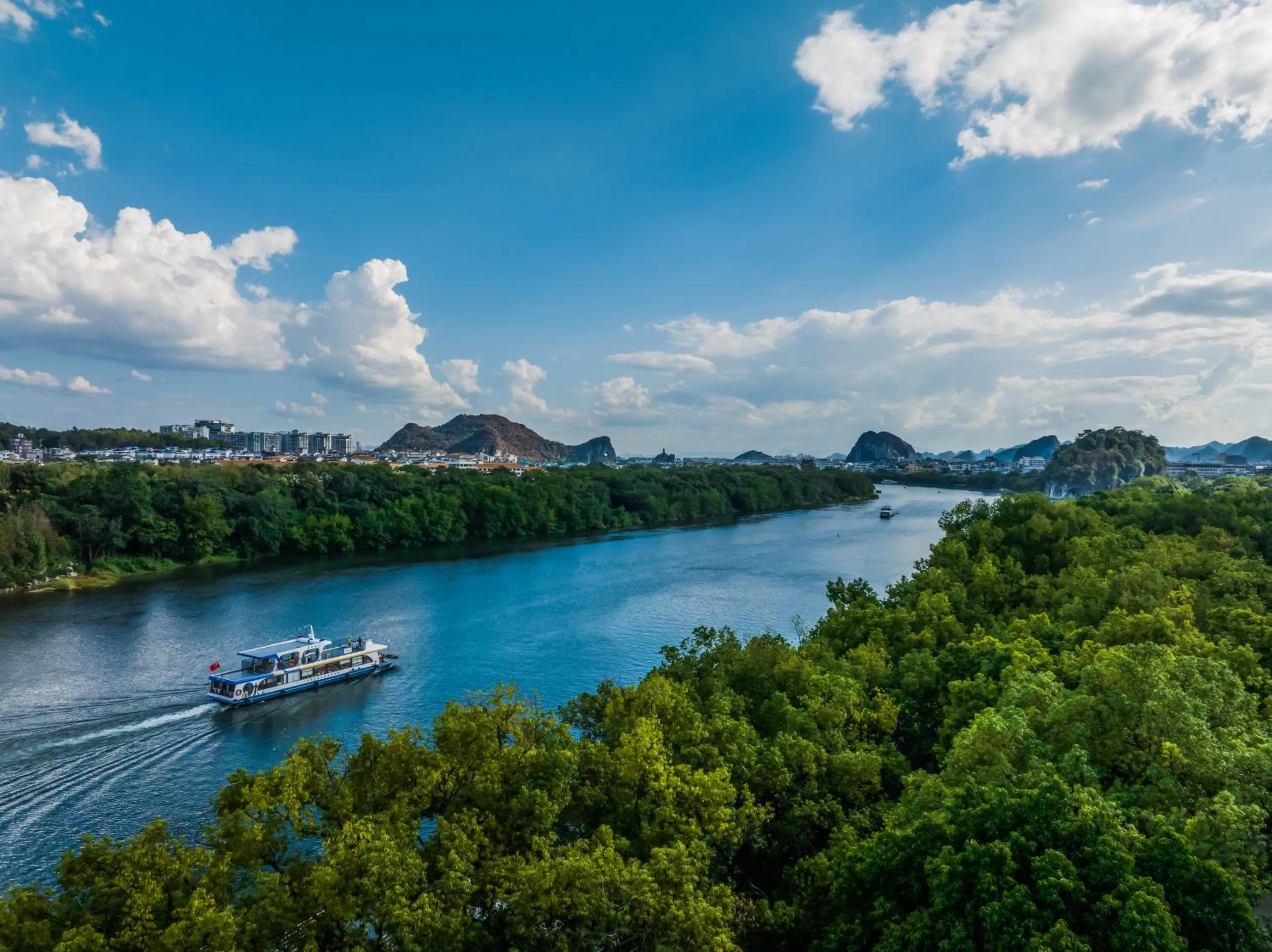 River view in Riverside Wing Hotel Guilin