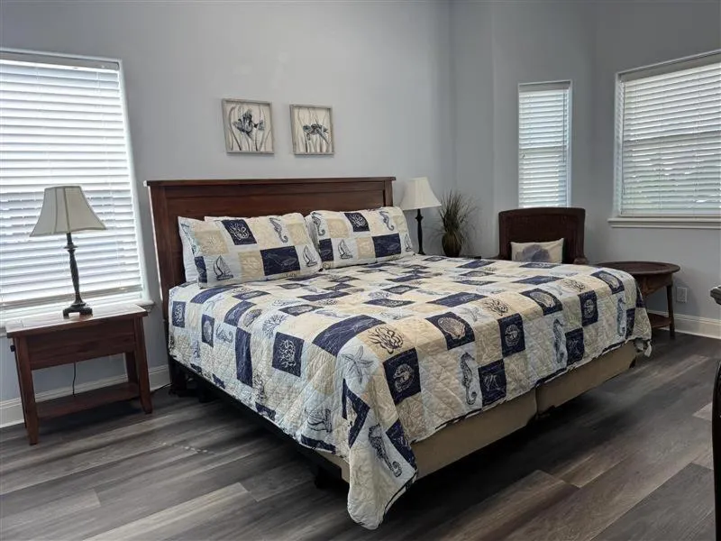 Bed in Coastal Cutie