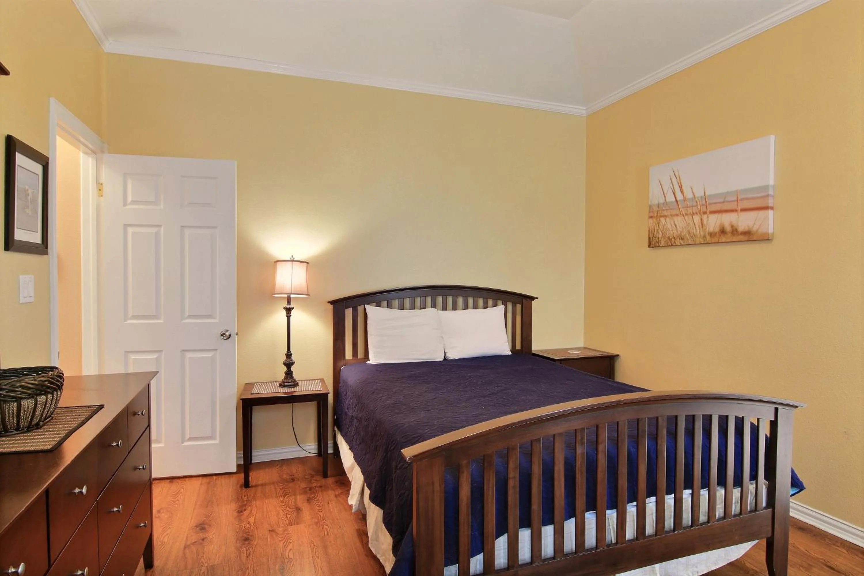 Bed in Coconut Charlies