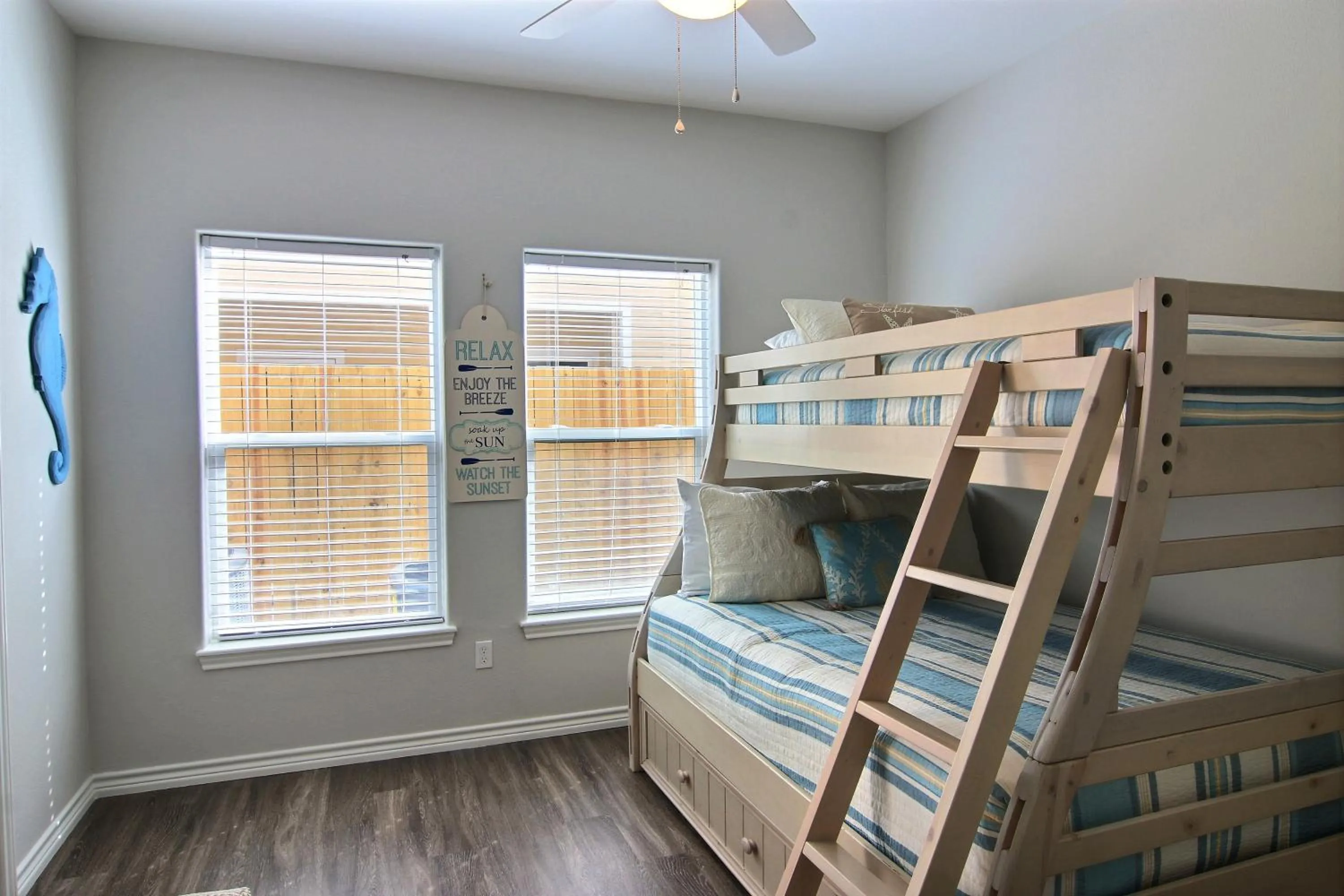 Property building, Bed in Port A Good Time